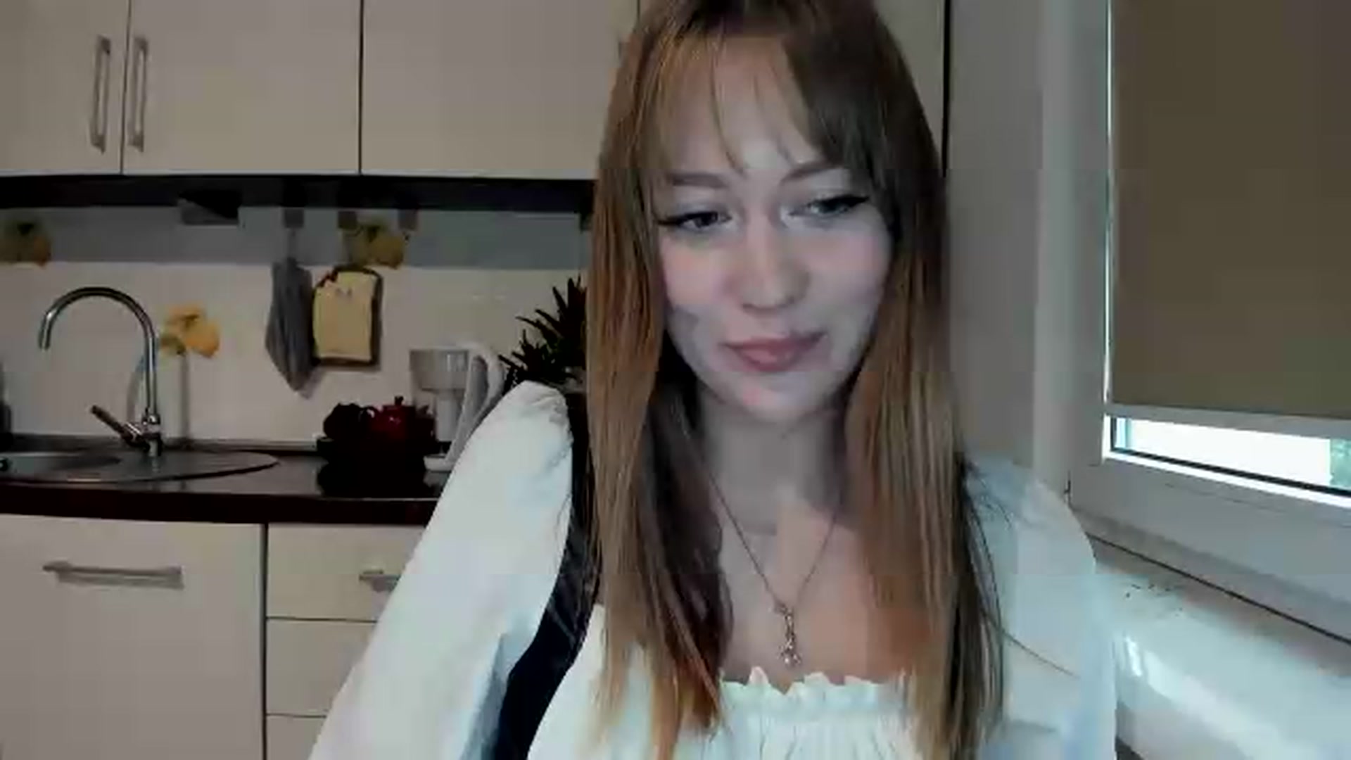Gallery image thumbnail from RoboSasha's myfreecams stream on, 06/05/2026, 13:00 image 19 of 20