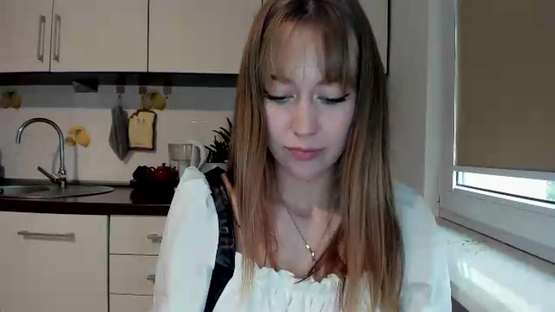Gallery image thumbnail from RoboSasha's myfreecams stream on, 06/05/2026, 13:00 image 16 of 20