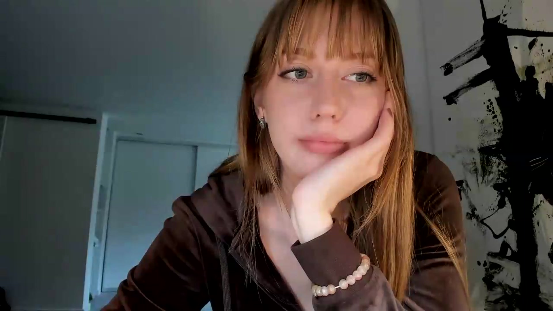 Gallery image thumbnail from RoboSasha's myfreecams stream on, 07/07/2026, 17:08 image 15 of 20