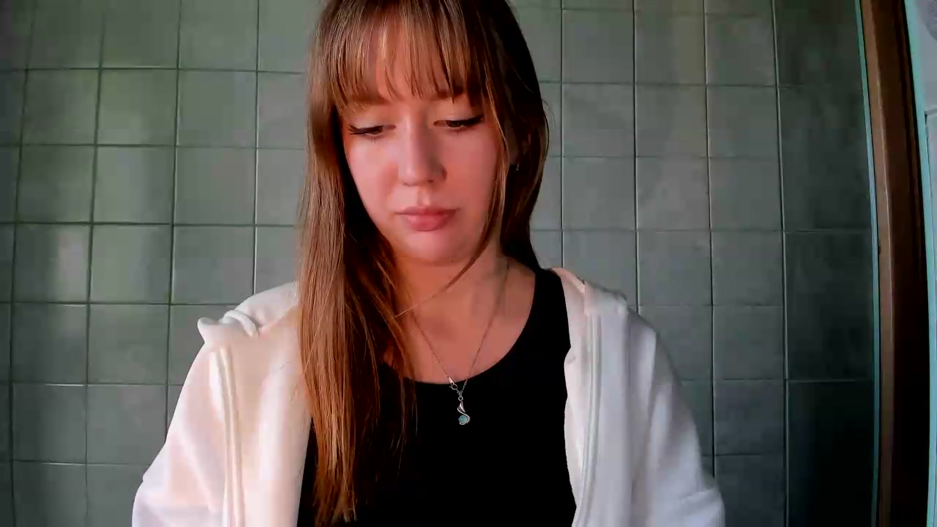 Gallery image thumbnail from RoboSasha's myfreecams stream on, 07/16/2026, 16:39 image 9 of 20
