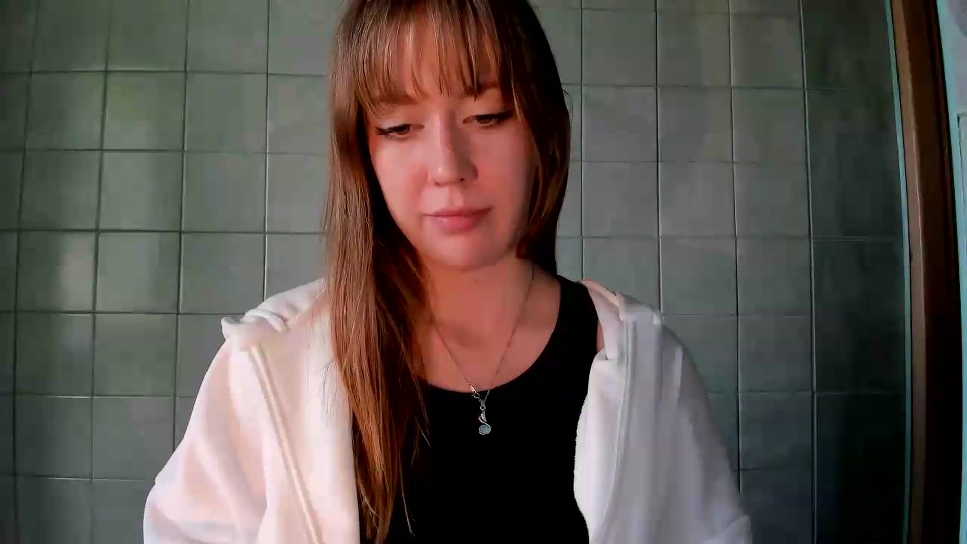 Gallery image thumbnail from RoboSasha's myfreecams stream on, 07/16/2026, 16:39 image 8 of 20