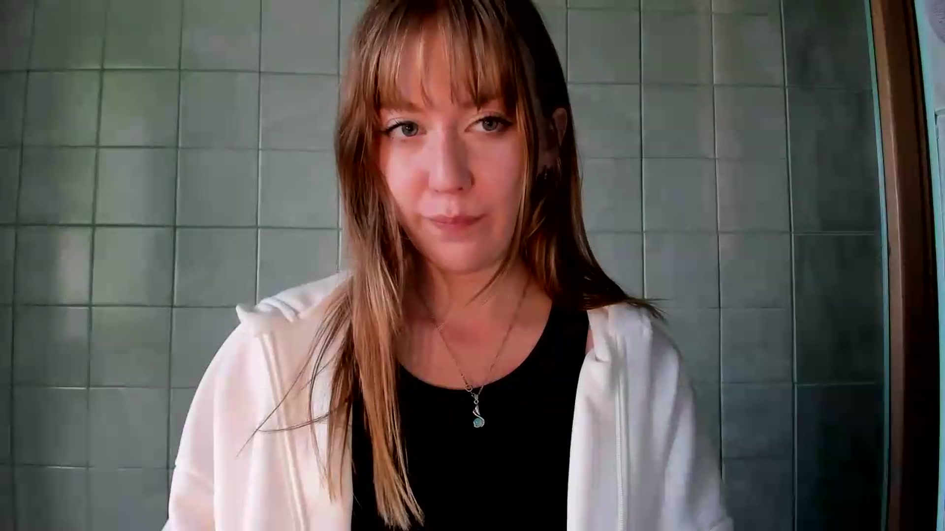 Gallery image thumbnail from RoboSasha's myfreecams stream on, 07/16/2026, 16:39 image 6 of 20