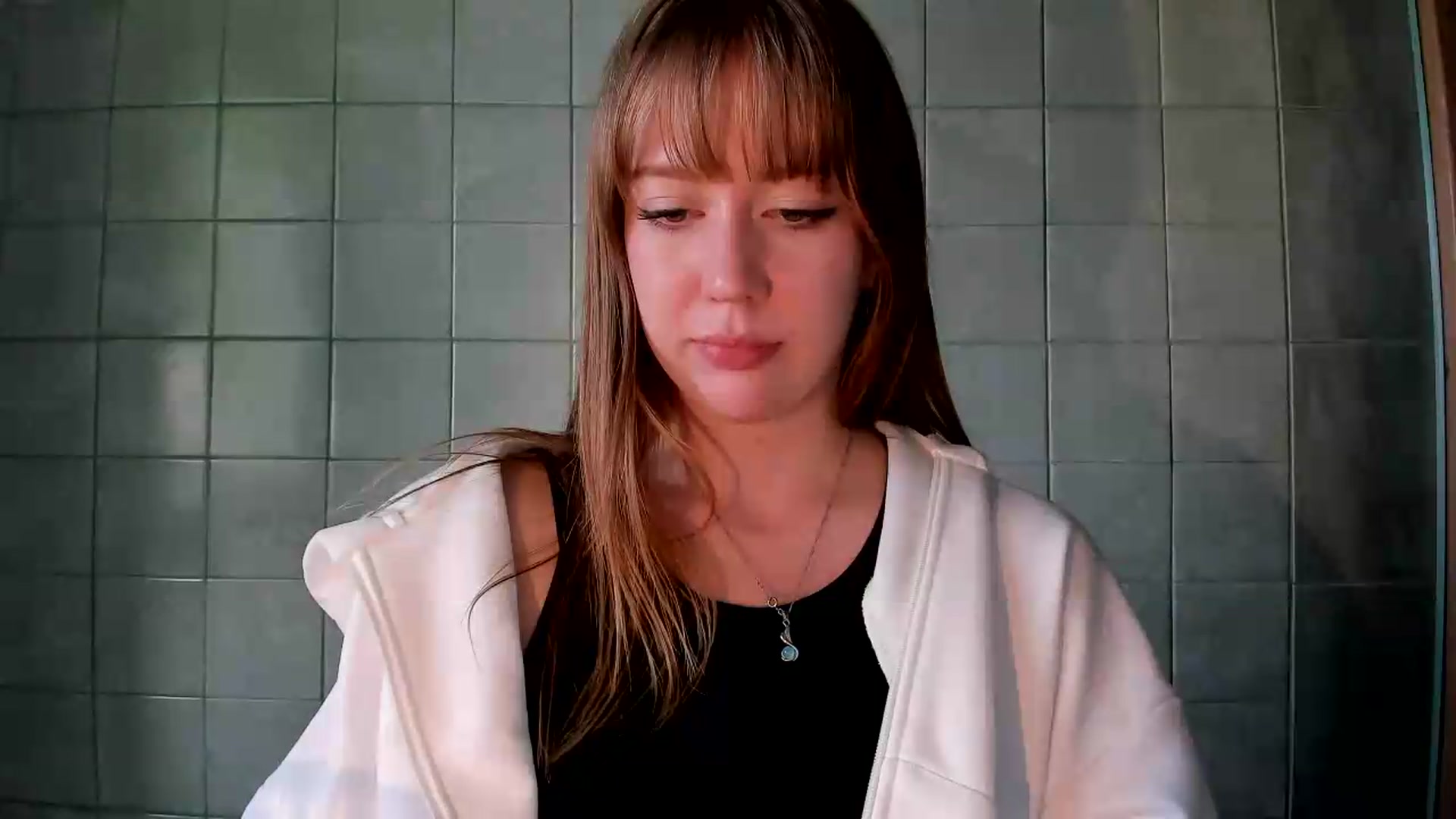 Gallery image thumbnail from RoboSasha's myfreecams stream on, 07/16/2026, 16:39 image 14 of 20