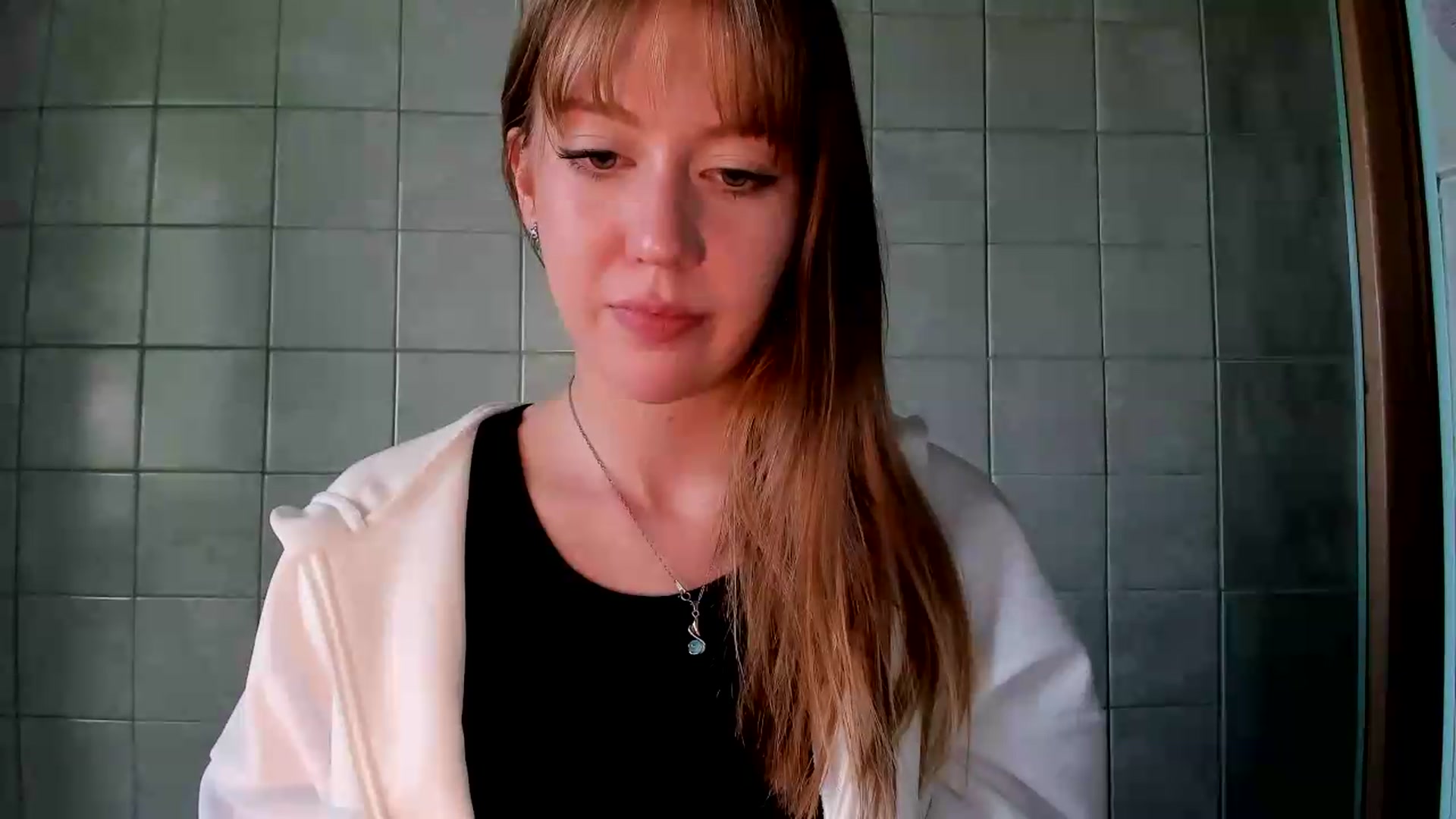 Gallery image thumbnail from RoboSasha's myfreecams stream on, 07/16/2026, 16:39 image 10 of 20