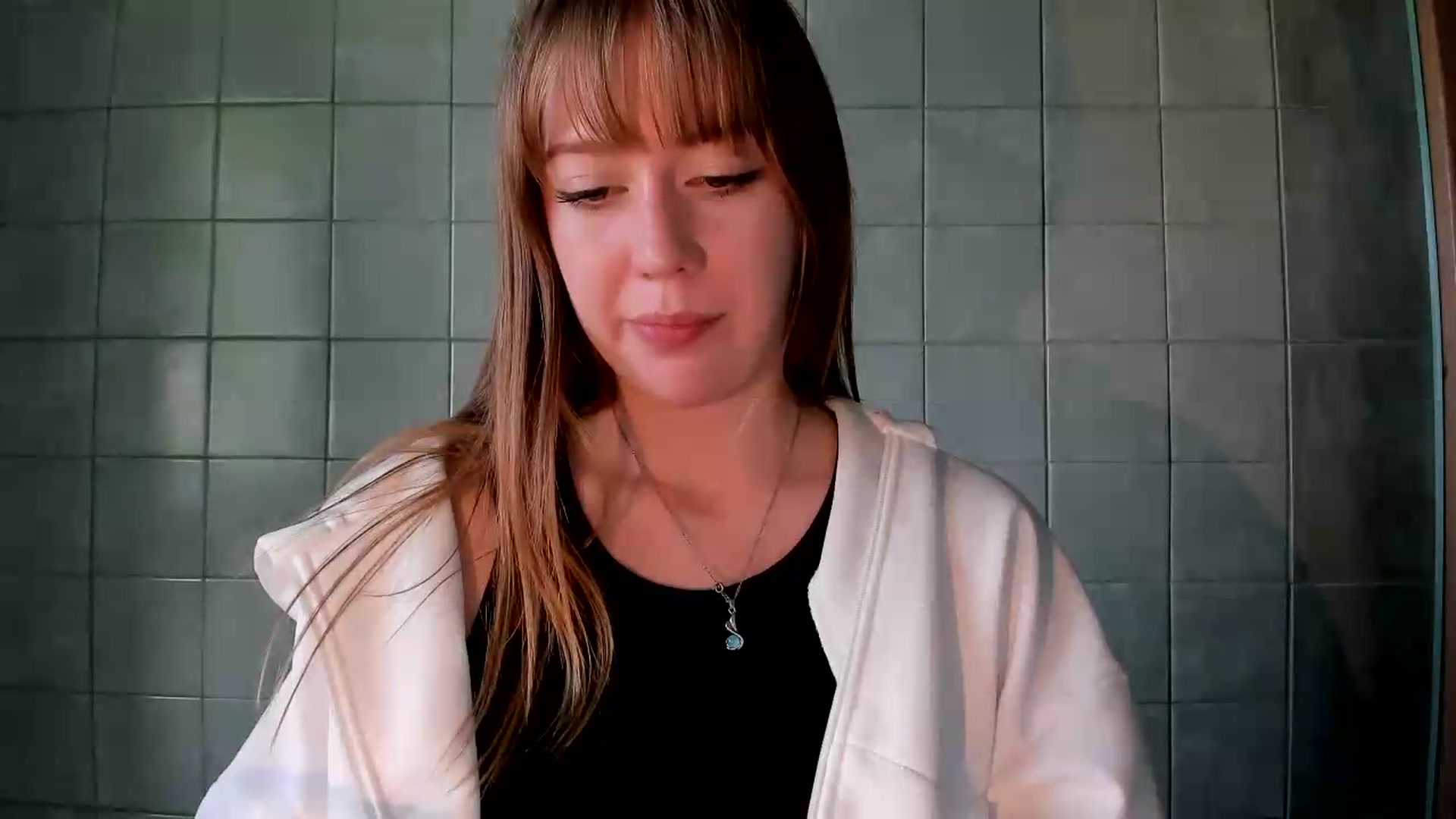 Gallery image thumbnail from RoboSasha's myfreecams stream on, 07/16/2026, 16:39 image 13 of 20