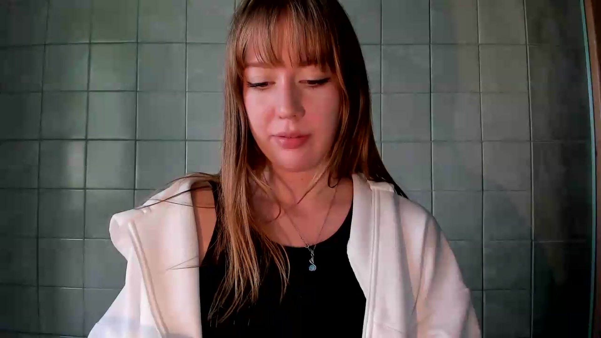 Gallery image thumbnail from RoboSasha's myfreecams stream on, 07/16/2026, 16:39 image 15 of 20