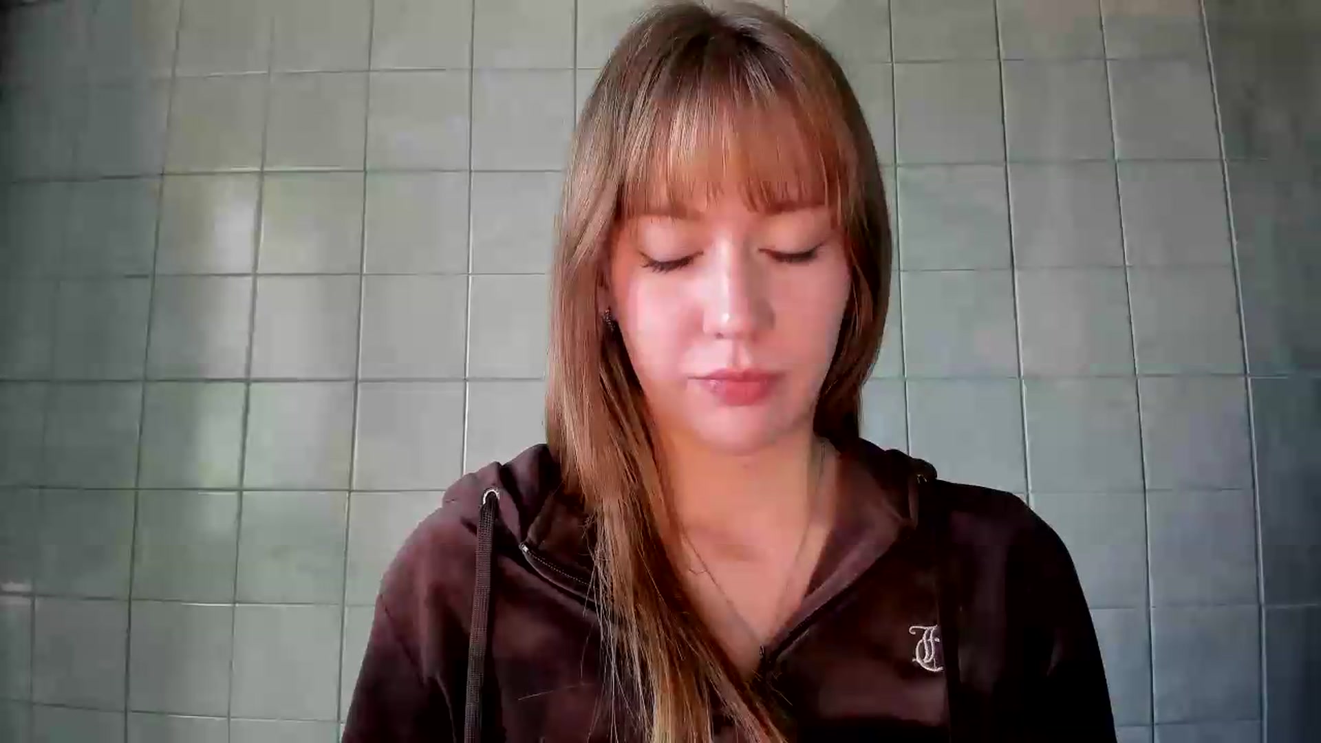 Gallery image thumbnail from RoboSasha's myfreecams stream on, 07/17/2026, 16:56 image 7 of 20