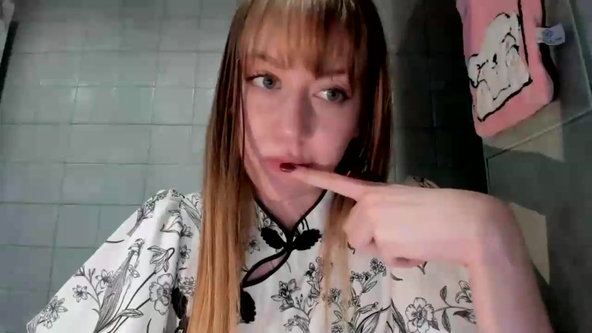 Gallery image thumbnail from RoboSasha's myfreecams stream on, 08/09/2026, 17:45 image 16 of 20