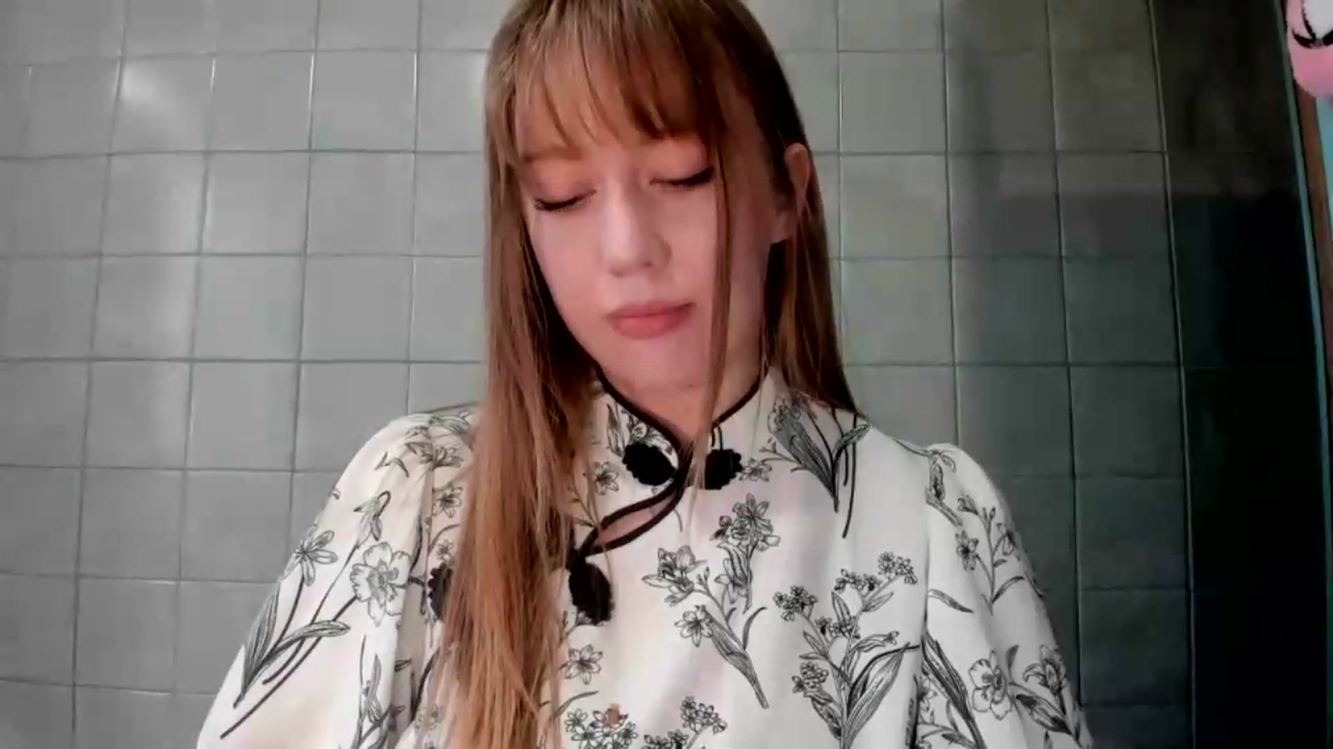 Gallery image thumbnail from RoboSasha's myfreecams stream on, 08/10/2026, 17:21 image 6 of 20