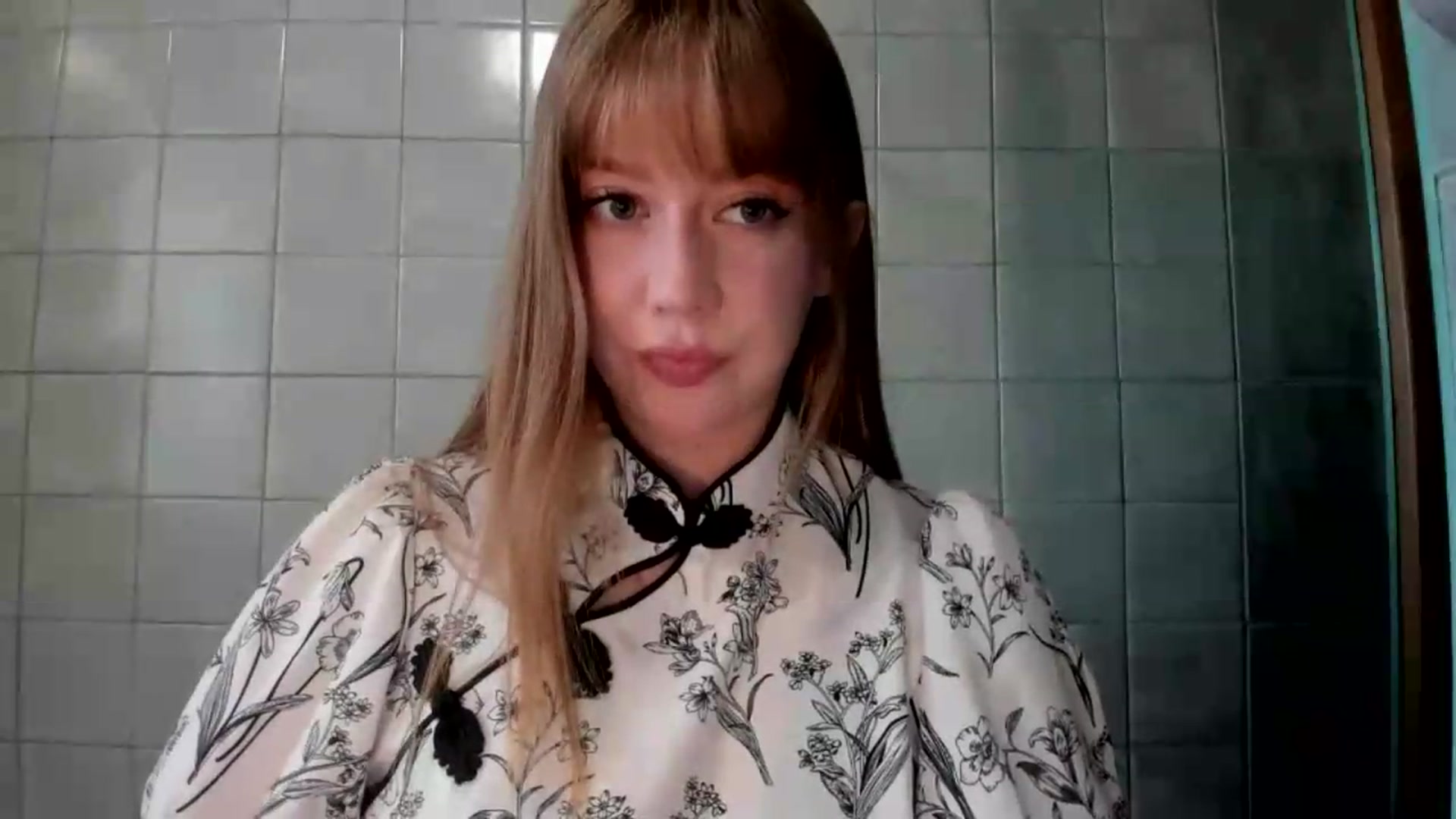 Gallery image thumbnail from RoboSasha's myfreecams stream on, 08/11/2026, 16:38 image 14 of 20