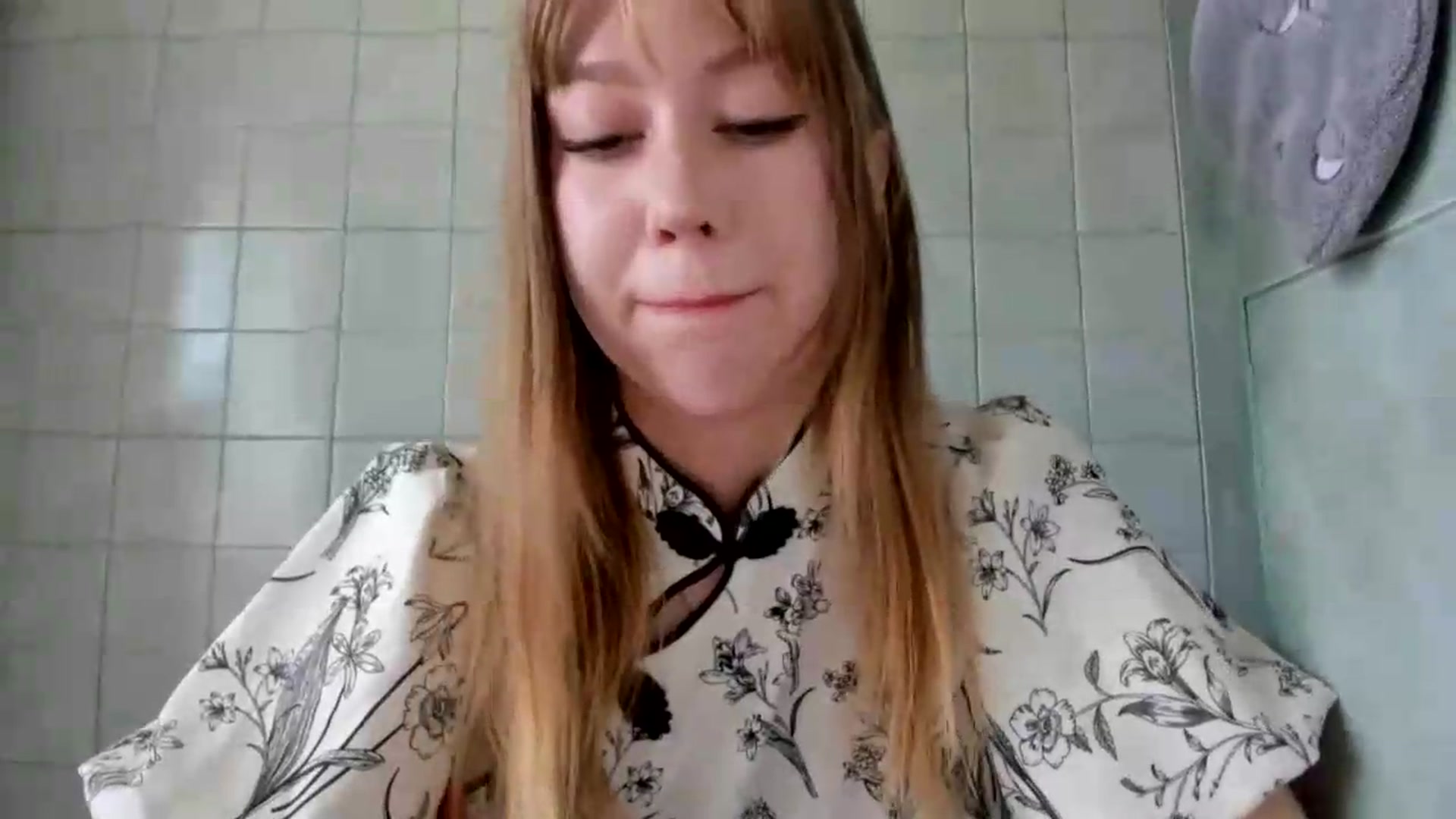 Gallery image thumbnail from RoboSasha's myfreecams stream on, 08/12/2026, 09:17 image 15 of 20