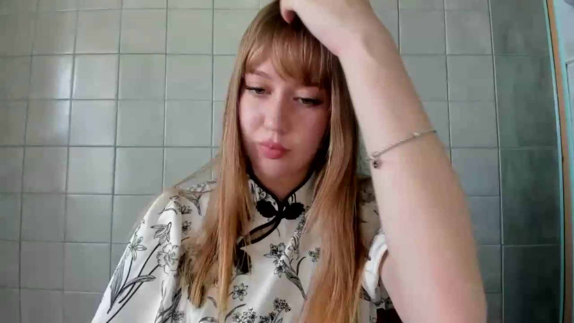 Gallery image thumbnail from RoboSasha's myfreecams stream on, 08/12/2026, 09:58 image 3 of 20