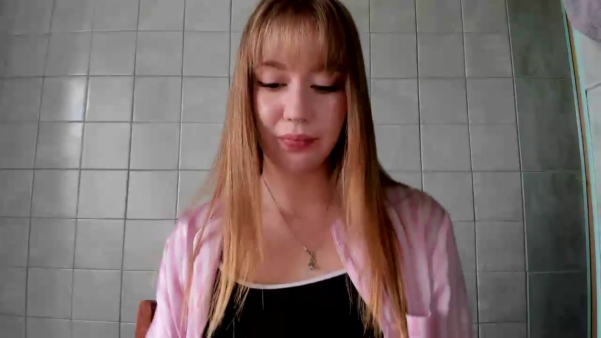 Gallery image thumbnail from RoboSasha's myfreecams stream on, 08/14/2026, 11:35 image 11 of 20
