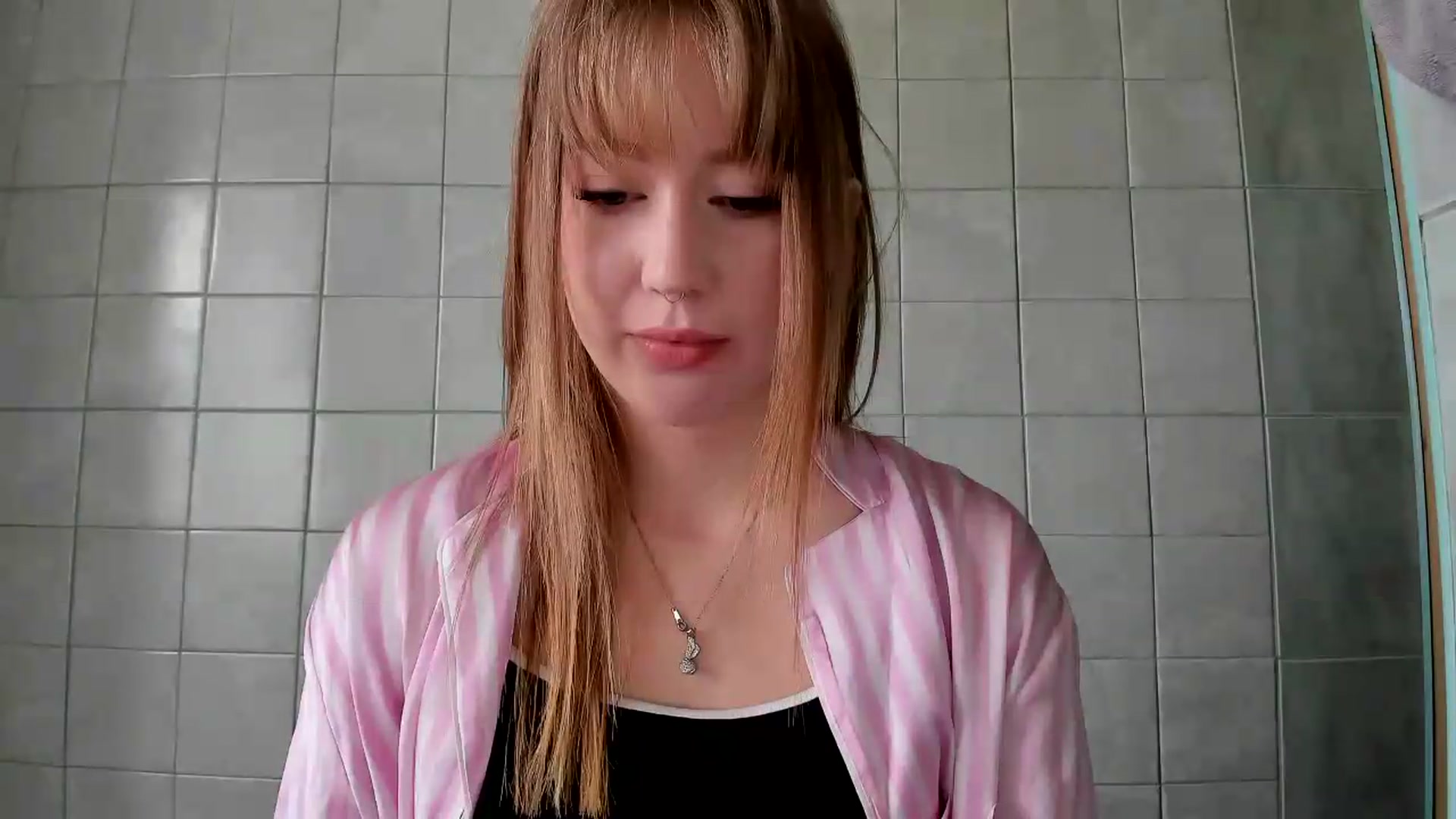 Gallery image thumbnail from RoboSasha's myfreecams stream on, 08/14/2026, 11:35 image 5 of 20