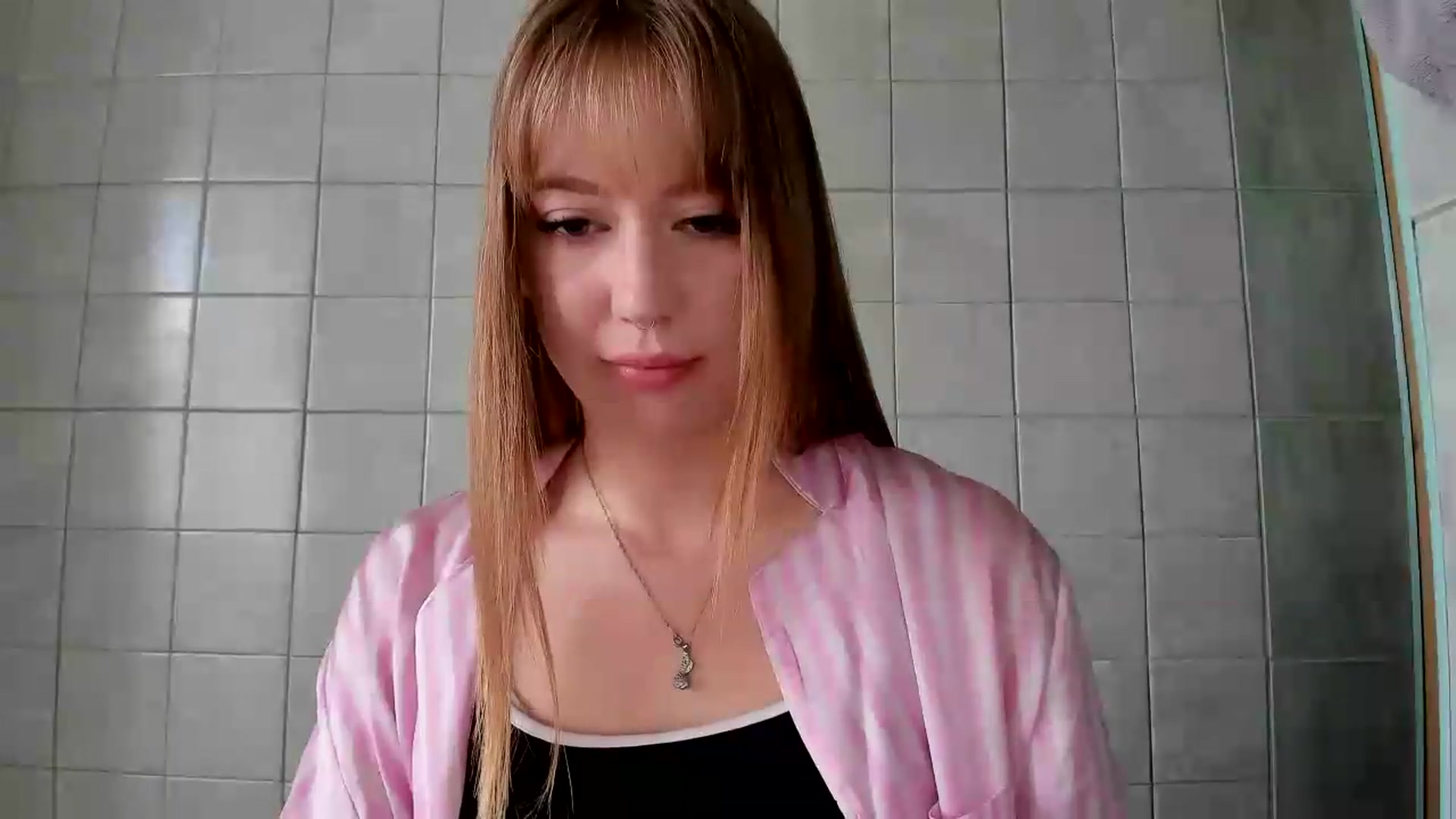 Gallery image thumbnail from RoboSasha's myfreecams stream on, 08/14/2026, 11:35 image 12 of 20