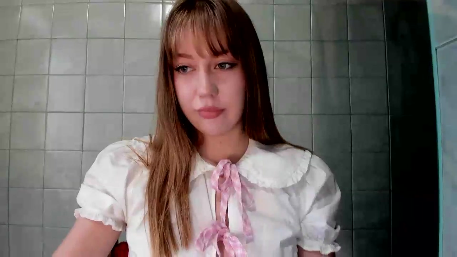 Gallery image thumbnail from RoboSasha's myfreecams stream on, 08/17/2026, 17:08 image 4 of 20