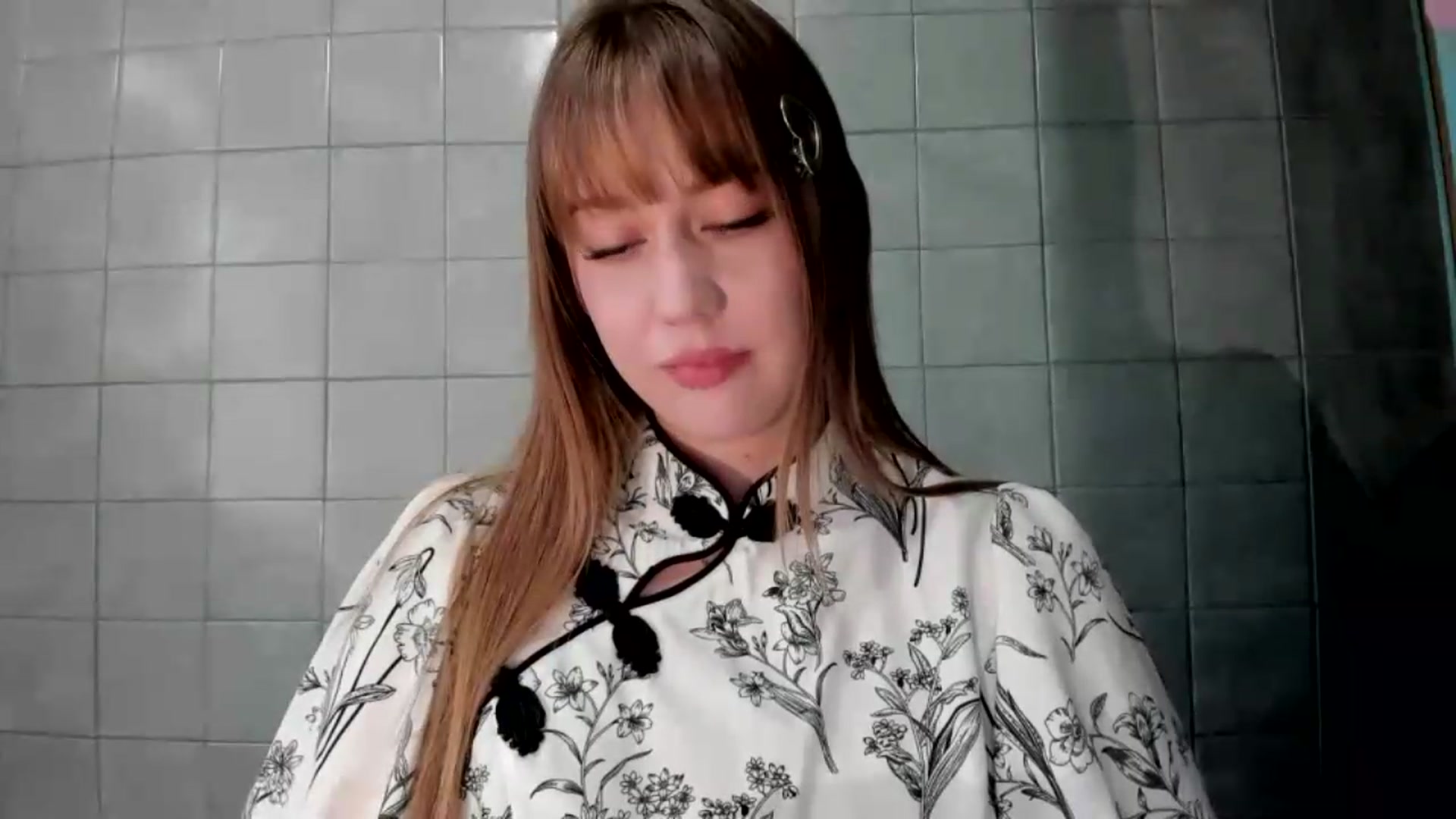 Gallery image thumbnail from RoboSasha's myfreecams stream on, 08/19/2026, 17:08 image 10 of 20