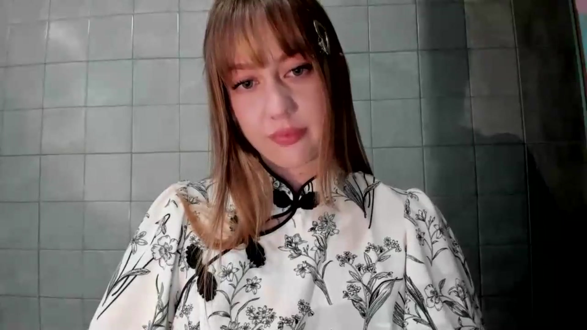 Gallery image thumbnail from RoboSasha's myfreecams stream on, 08/19/2026, 17:08 image 13 of 20