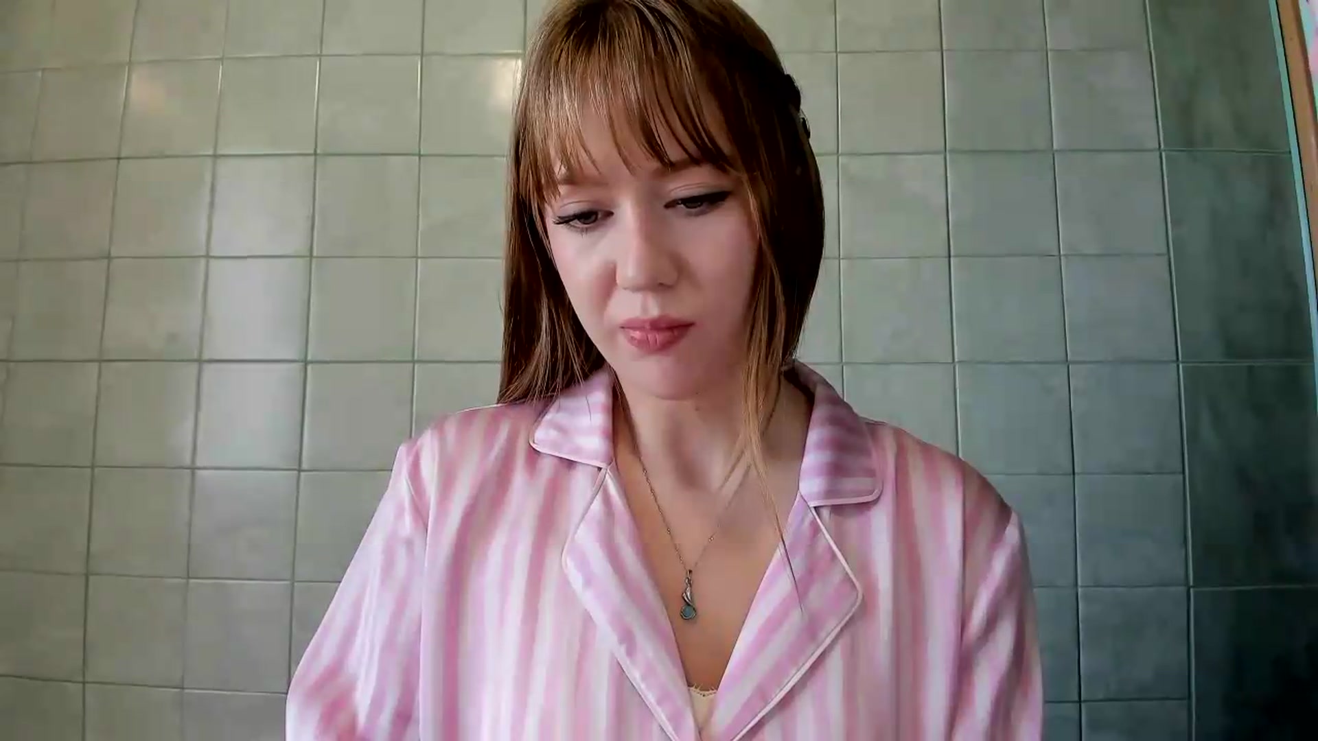 Gallery image thumbnail from RoboSasha's myfreecams stream on, 08/21/2026, 12:01 image 2 of 20