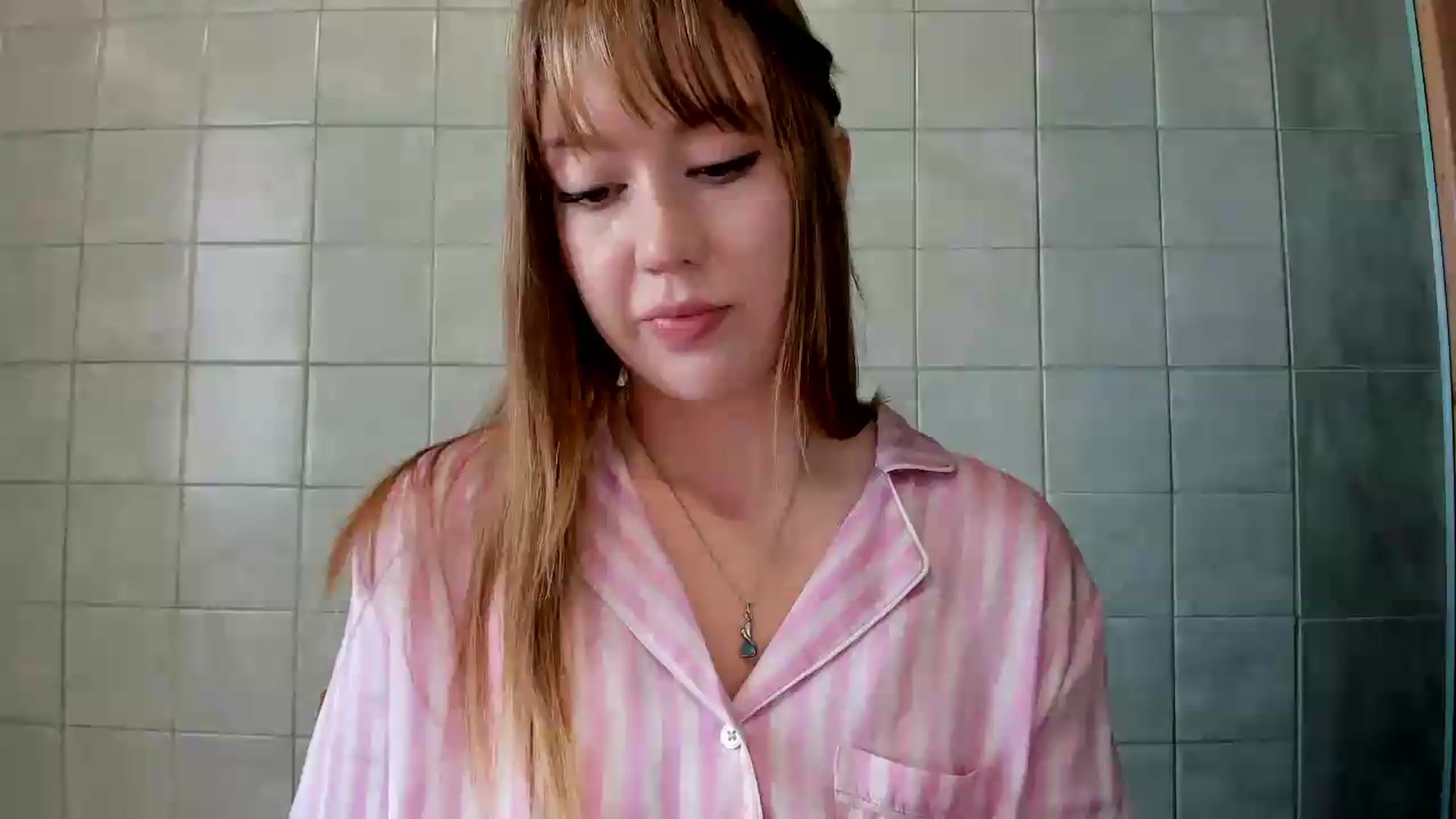 Gallery image thumbnail from RoboSasha's myfreecams stream on, 08/21/2026, 12:01 image 8 of 20
