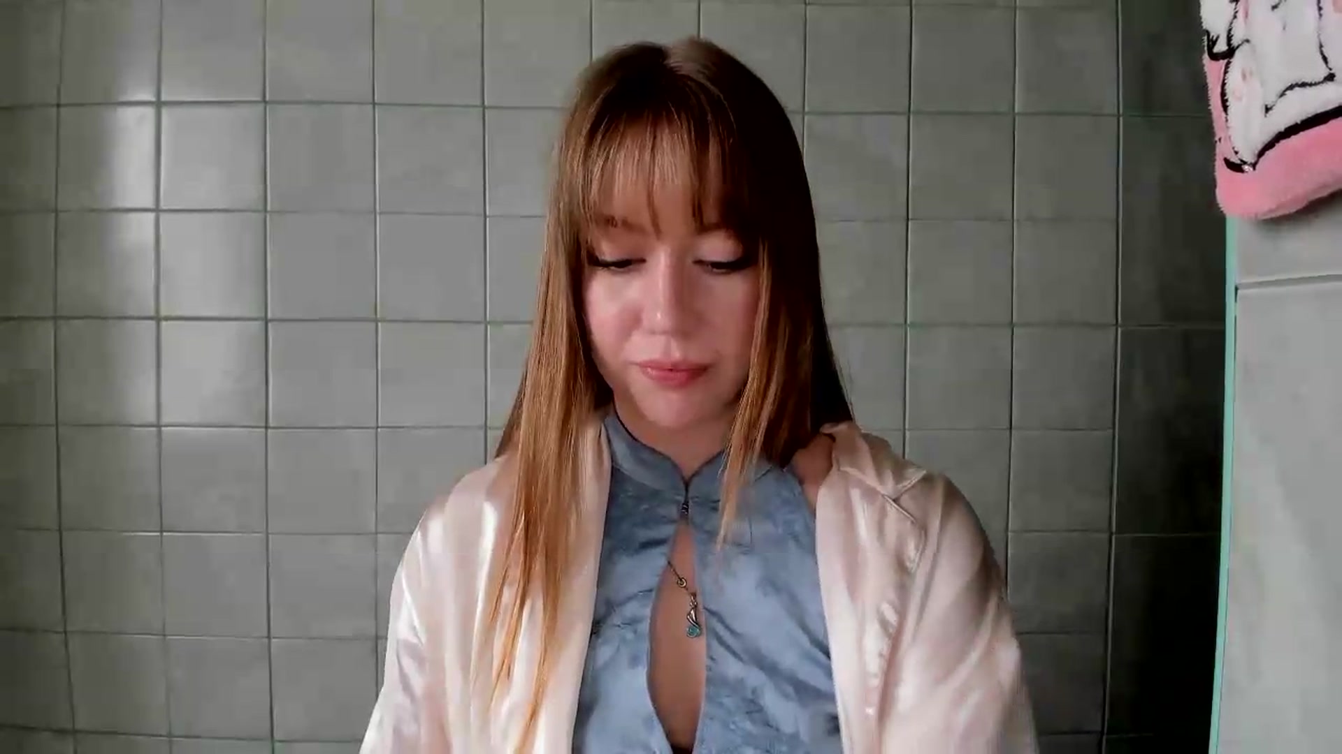 Gallery image thumbnail from RoboSasha's myfreecams stream on, 08/26/2026, 18:13 image 15 of 20
