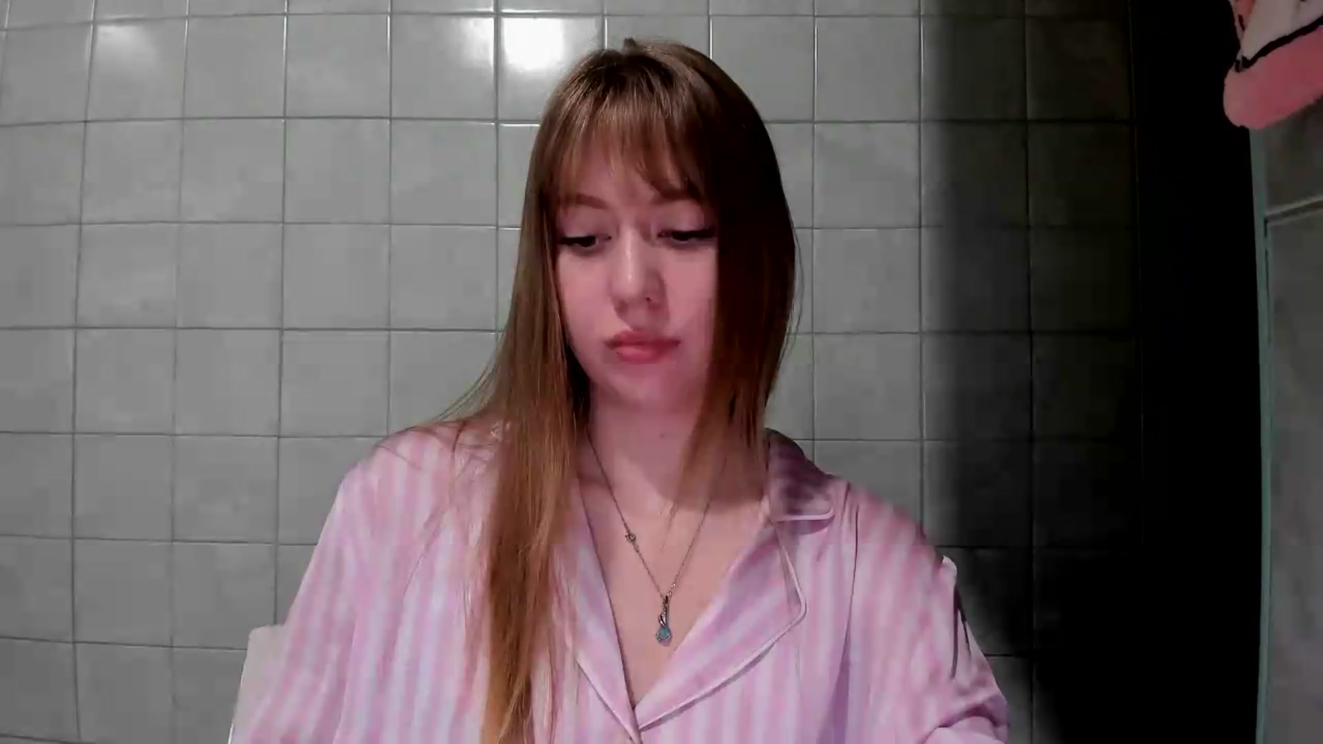 Gallery image thumbnail from RoboSasha's myfreecams stream on, 08/27/2026, 20:27 image 5 of 20