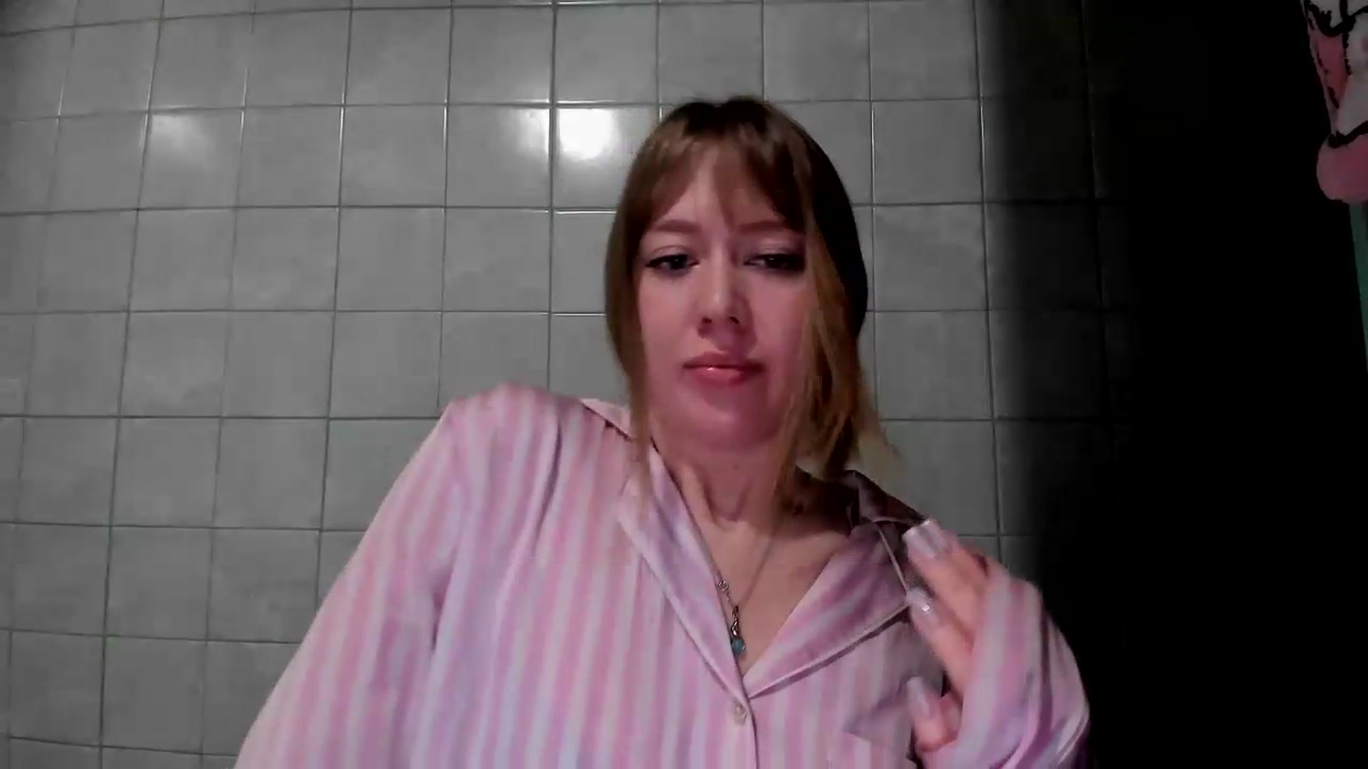 Gallery image thumbnail from RoboSasha's myfreecams stream on, 08/27/2026, 20:27 image 20 of 20