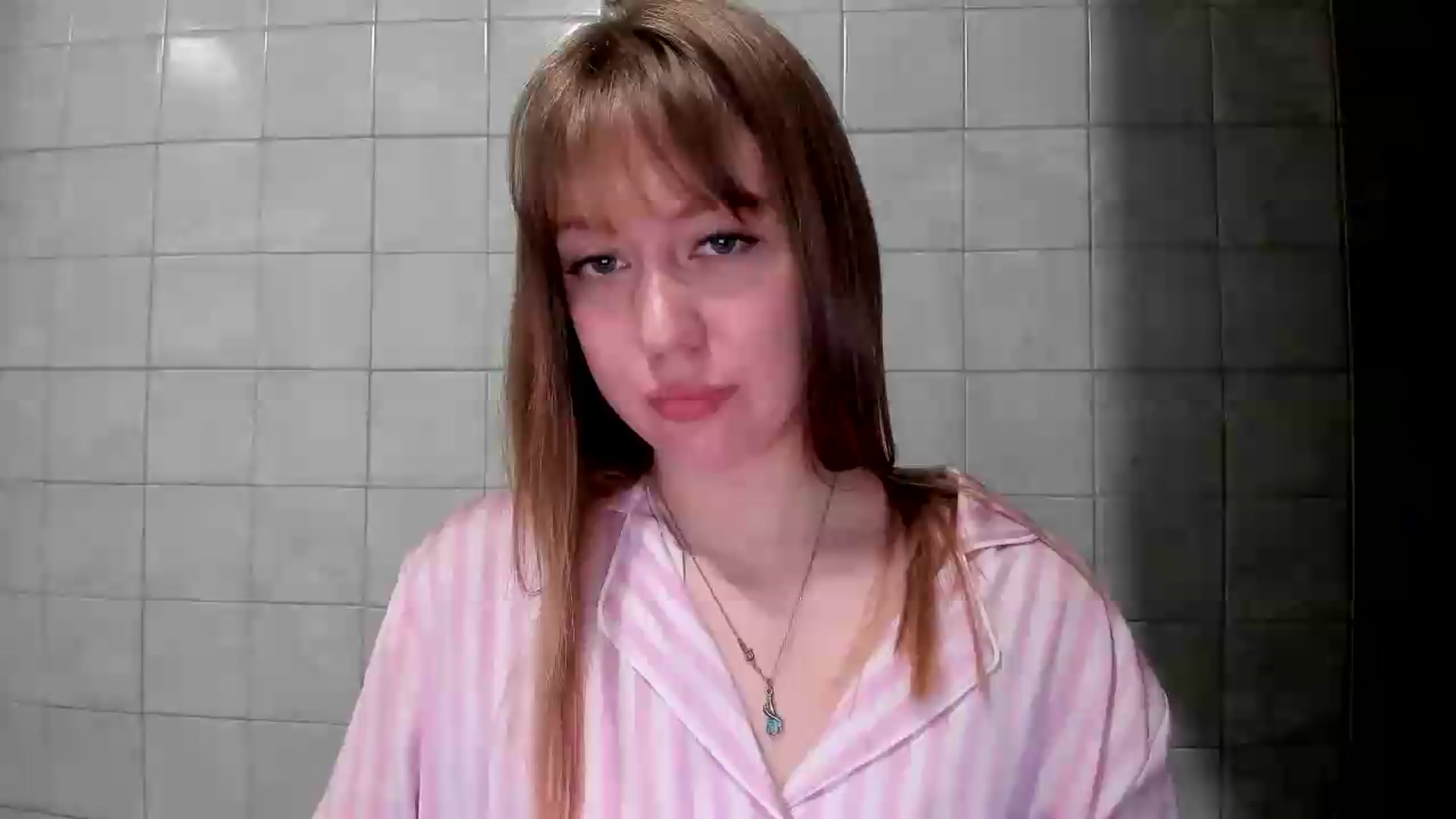 Gallery image thumbnail from RoboSasha's myfreecams stream on, 08/27/2026, 20:27 image 16 of 20