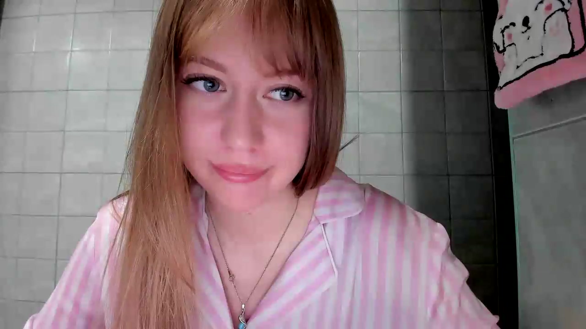Gallery image thumbnail from RoboSasha's myfreecams stream on, 08/27/2026, 20:27 image 6 of 20