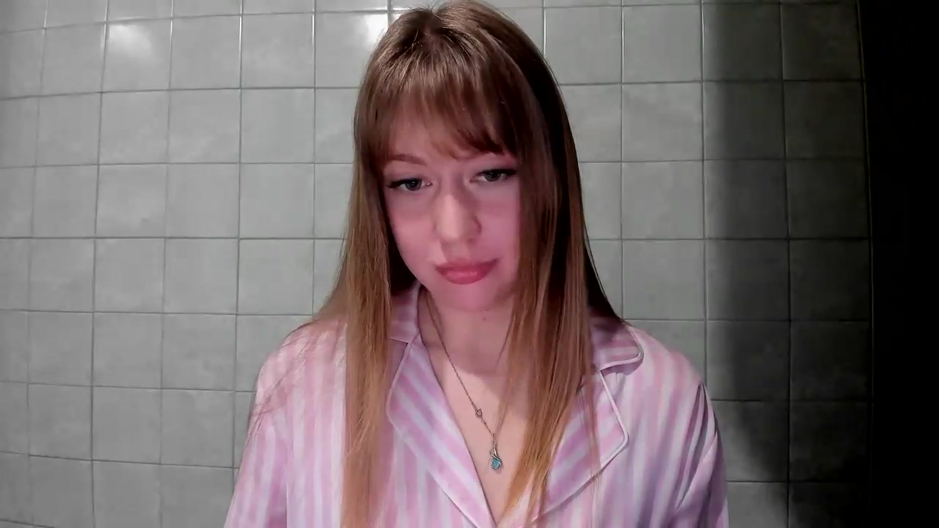 Gallery image thumbnail from RoboSasha's myfreecams stream on, 08/27/2026, 20:27 image 17 of 20