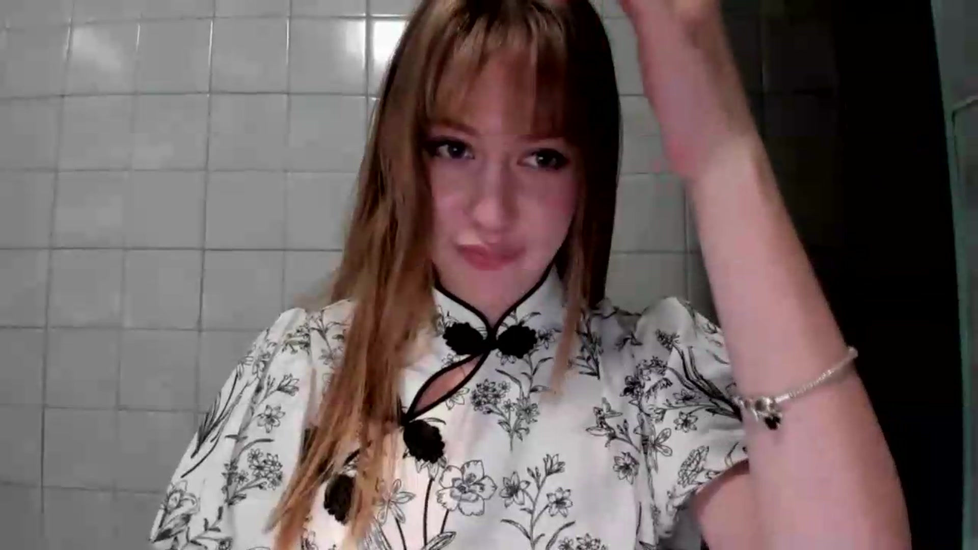 Gallery image thumbnail from RoboSasha's myfreecams stream on, 08/31/2026, 17:02 image 6 of 20