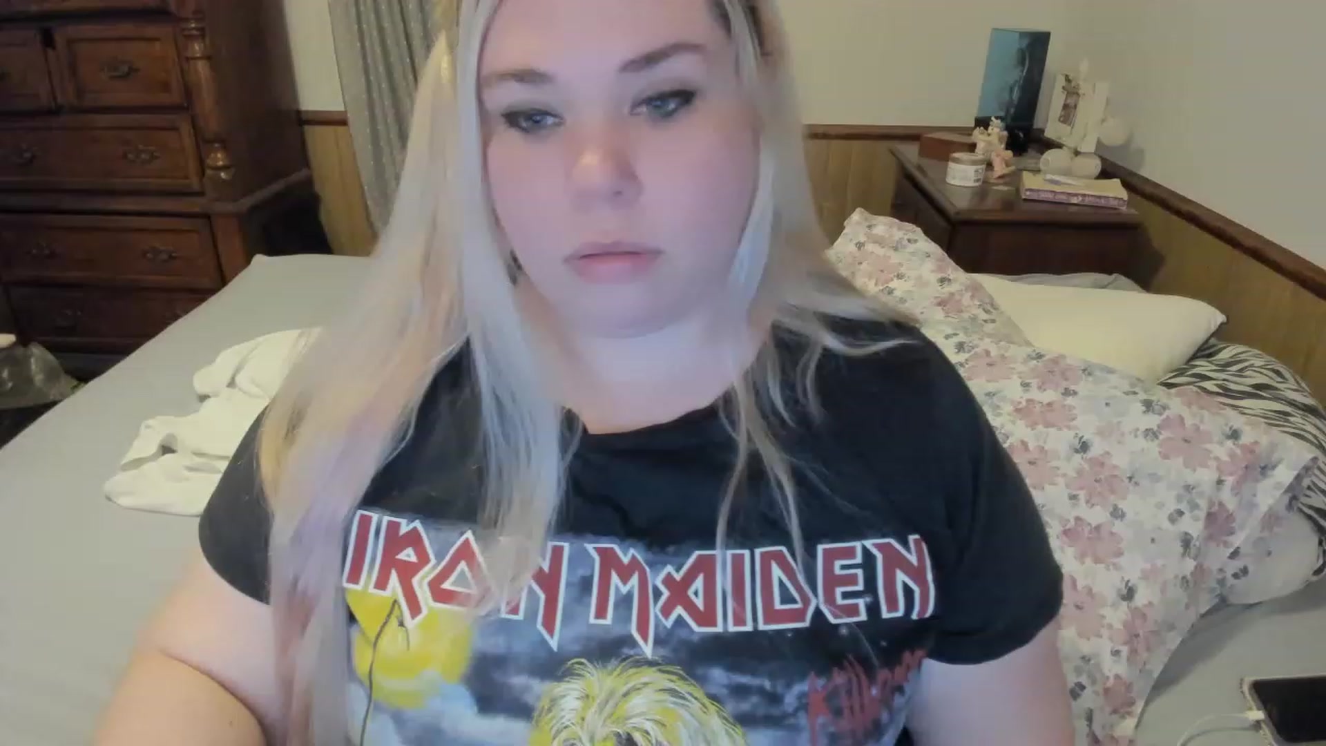Gallery image thumbnail from RobotJeannie's myfreecams stream on, 05/22/2023, 01:25 image 4 of 20