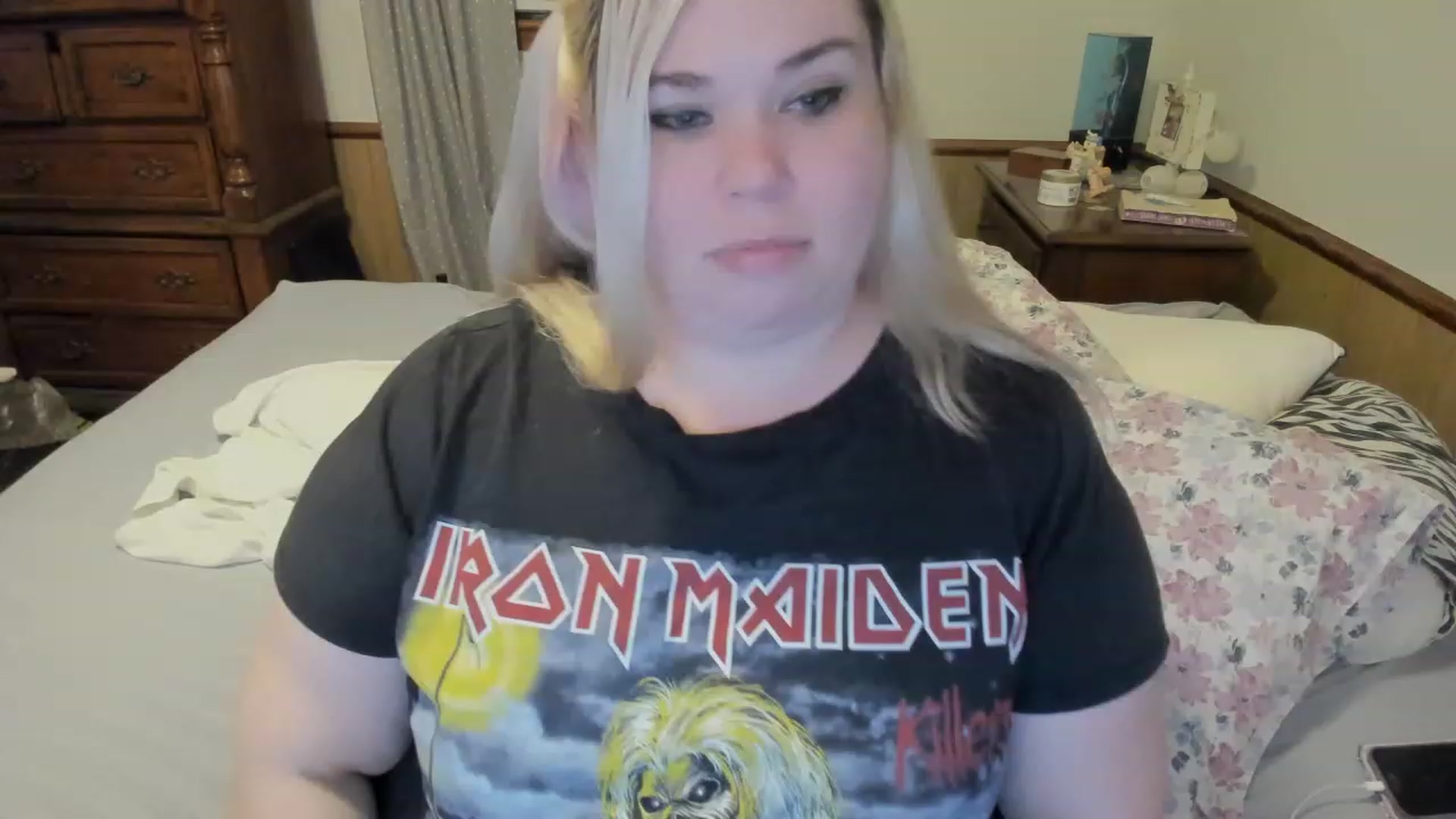 Gallery image thumbnail from RobotJeannie's myfreecams stream on, 05/22/2023, 01:25 image 5 of 20