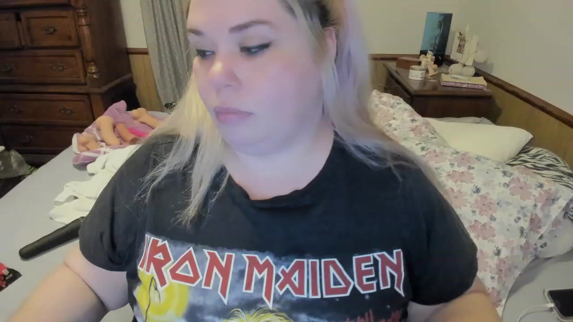 Gallery image thumbnail from RobotJeannie's myfreecams stream on, 05/22/2023, 01:25 image 8 of 20
