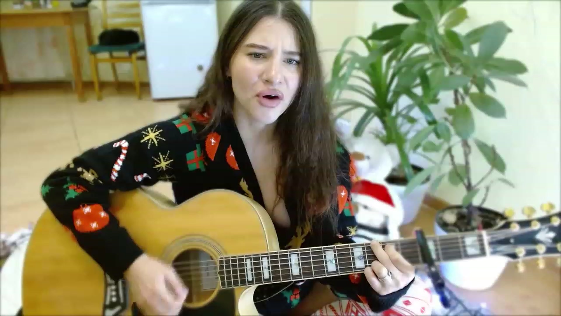 Gallery image thumbnail from RockGoddesss's myfreecams stream on, 12/25/2022, 17:42 image 5 of 20