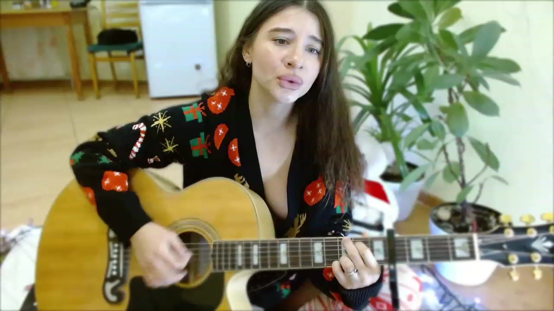 Gallery image thumbnail from RockGoddesss's myfreecams stream on, 12/25/2022, 17:42 image 3 of 20