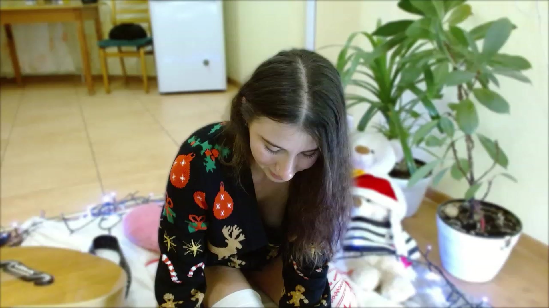 Gallery image thumbnail from RockGoddesss's myfreecams stream on, 12/25/2022, 19:14 image 1 of 20