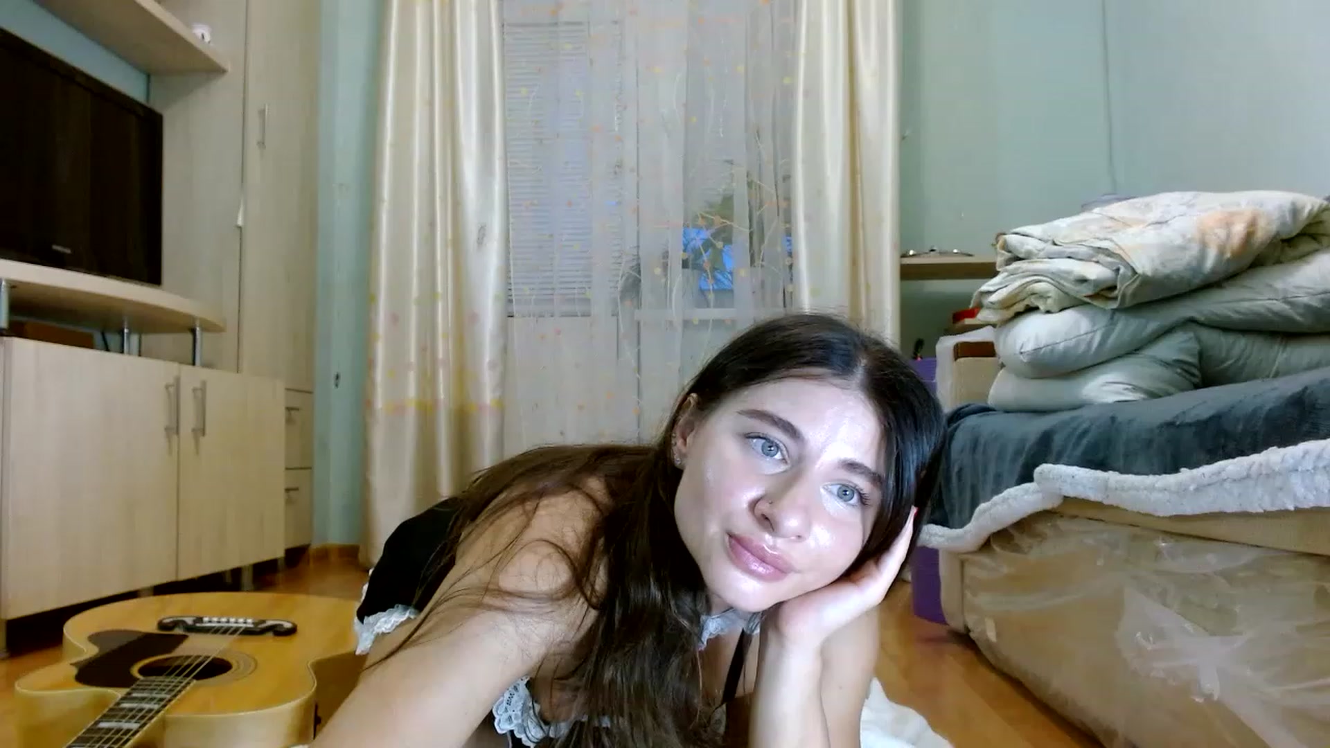 Gallery image thumbnail from RockGoddesss's myfreecams stream on, 07/01/2023, 18:32 image 14 of 20