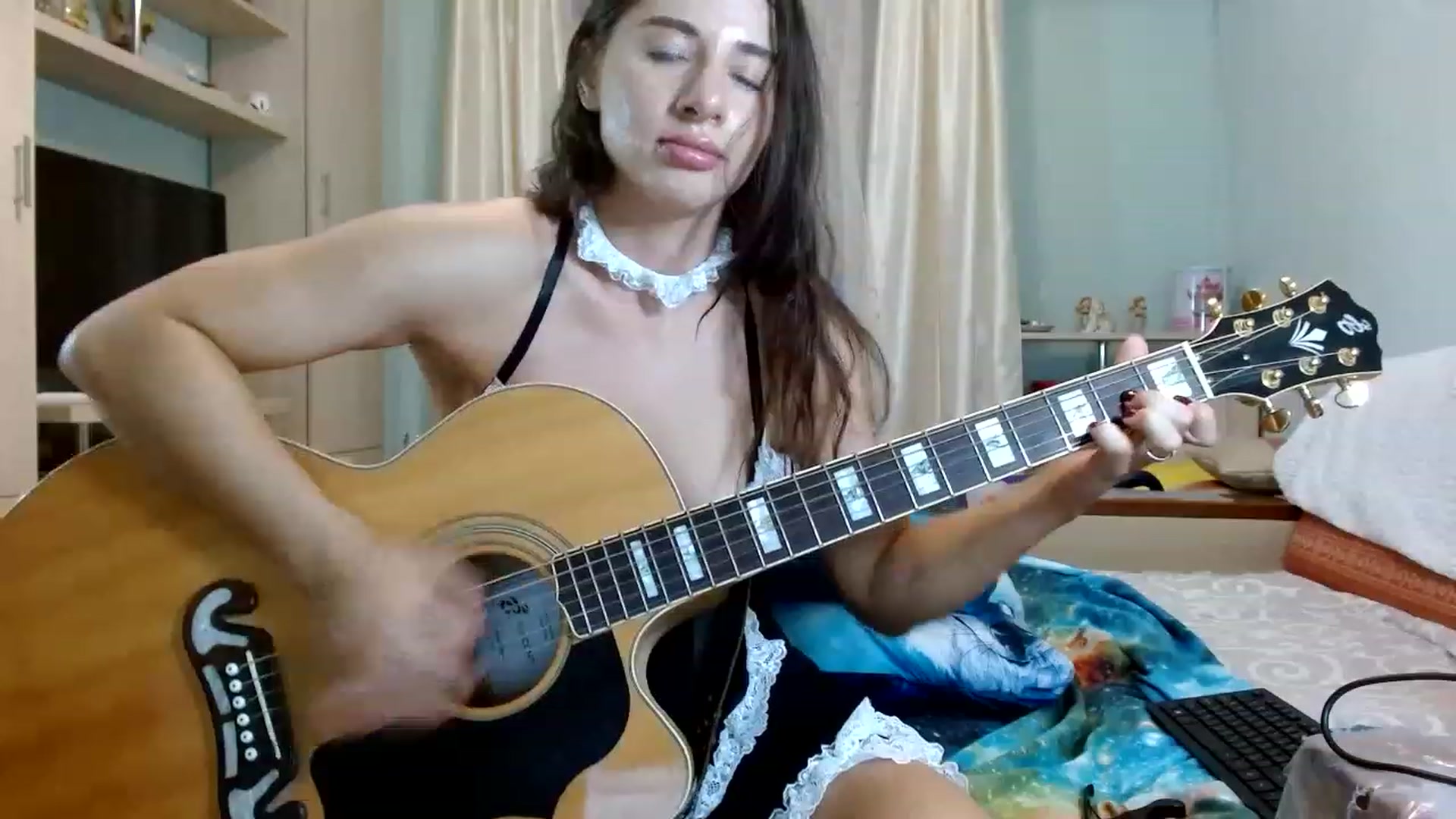 Gallery image thumbnail from RockGoddesss's myfreecams stream on, 07/07/2023, 18:14 image 18 of 20