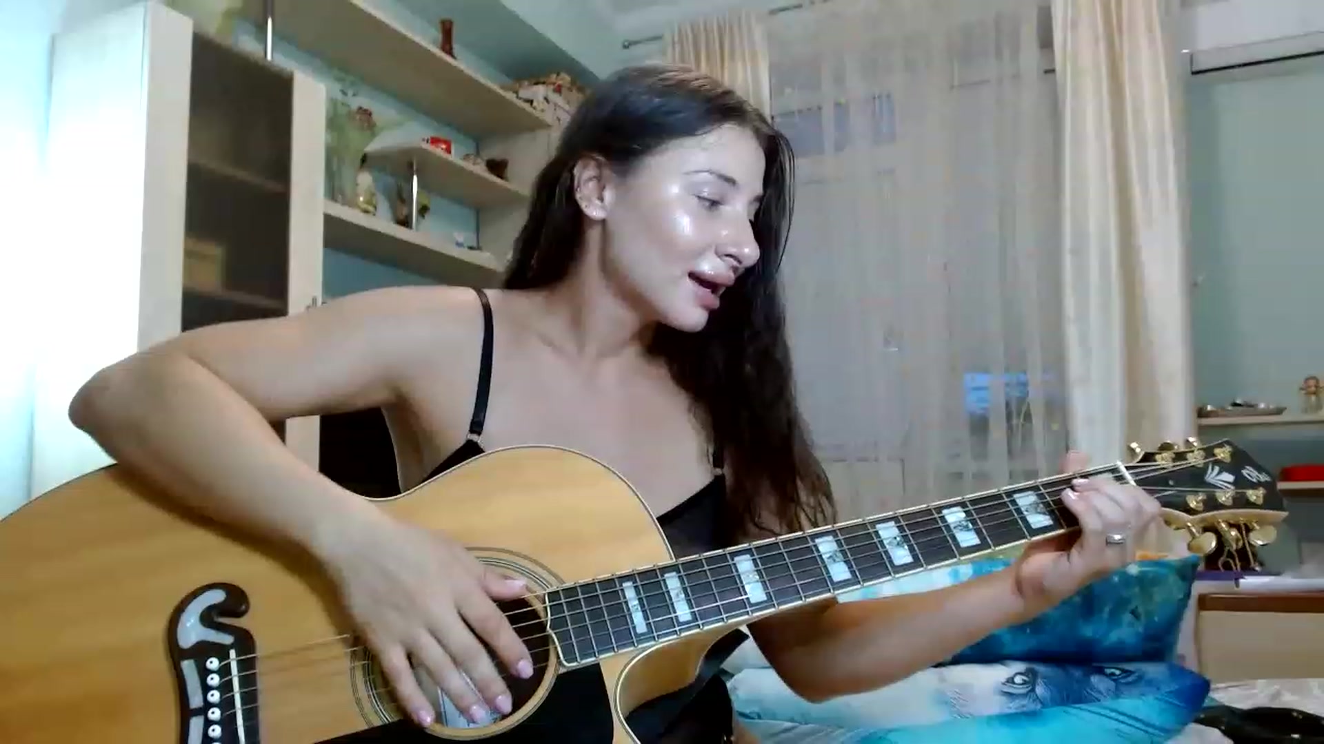 Gallery image thumbnail from RockGoddesss's myfreecams stream on, 07/20/2023, 18:17 image 3 of 20