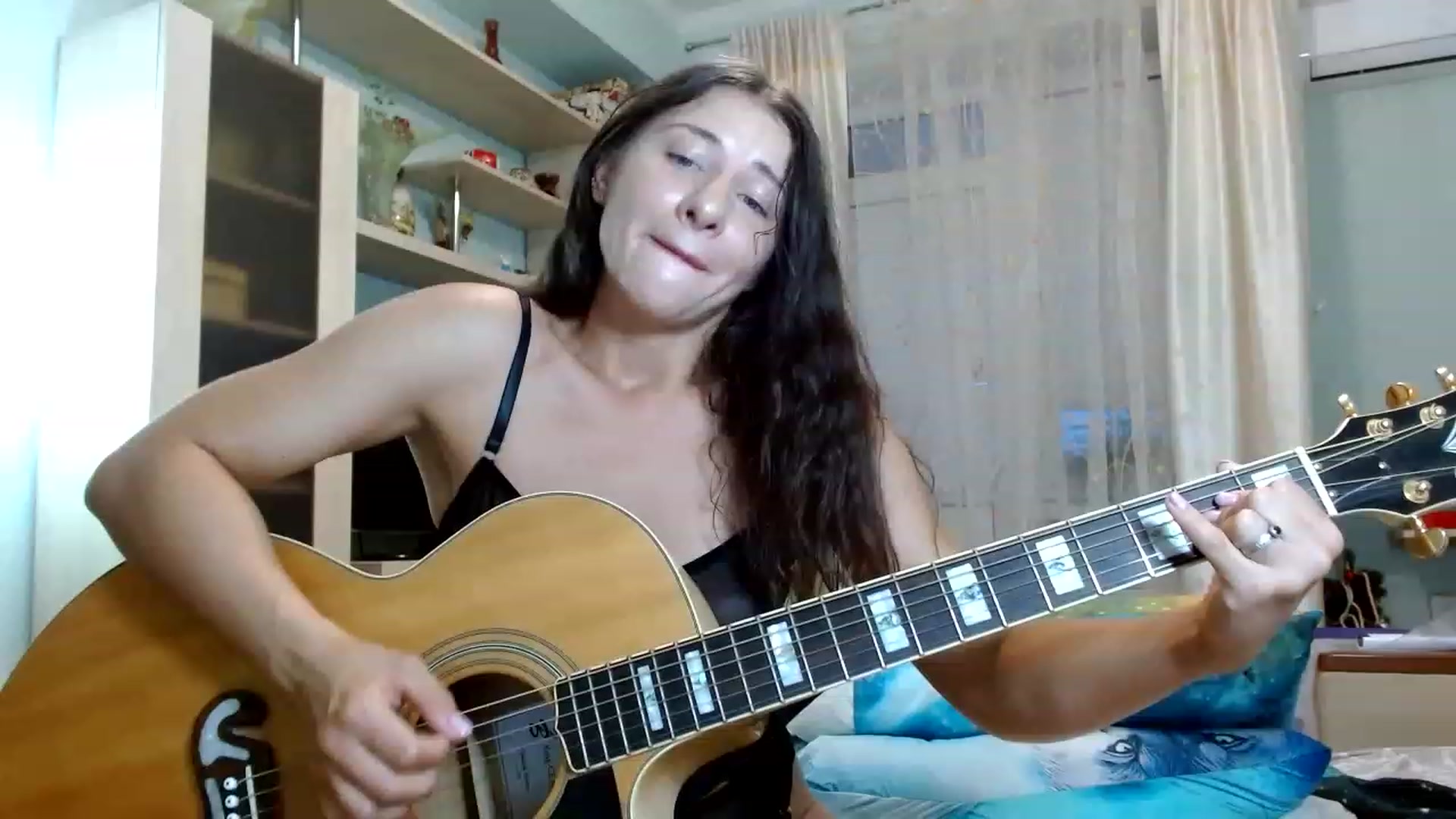 Gallery image thumbnail from RockGoddesss's myfreecams stream on, 07/20/2023, 18:17 image 6 of 20