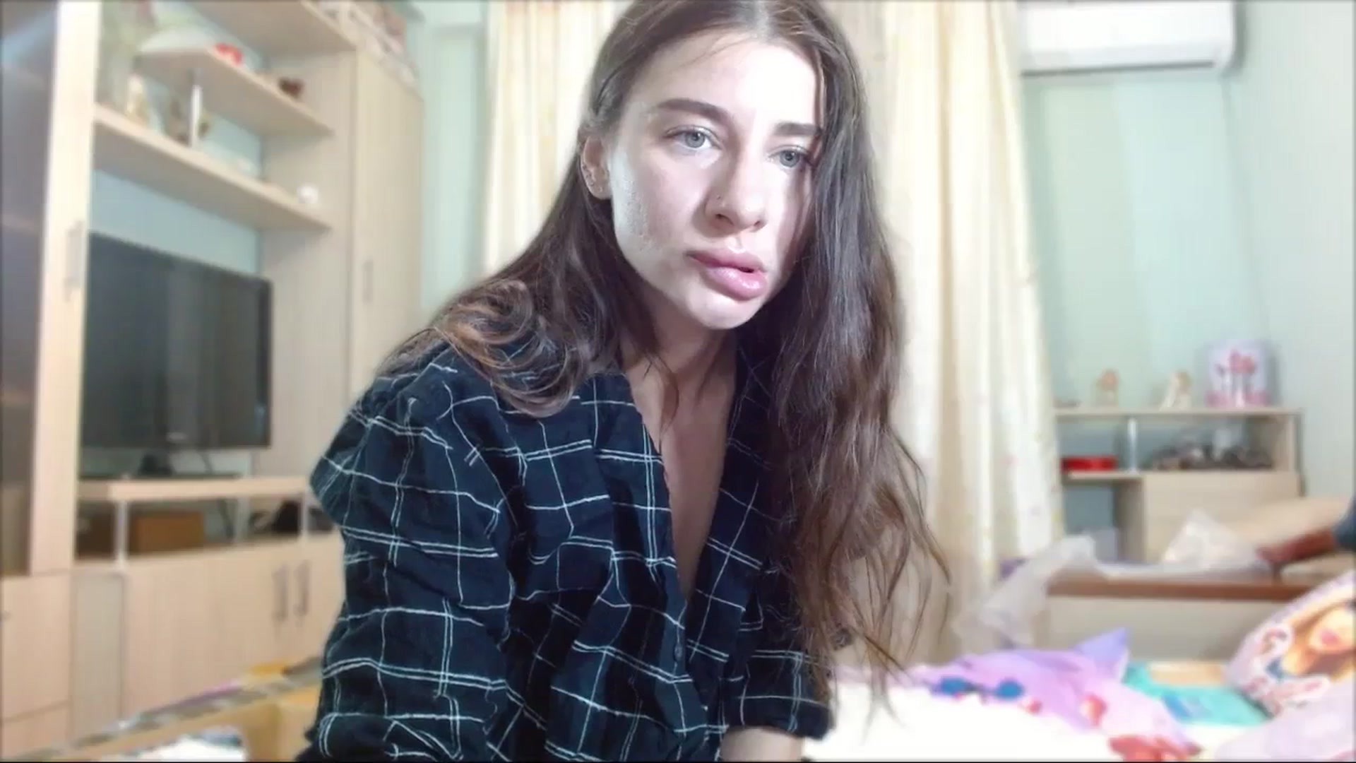 Gallery image thumbnail from RockGoddesss's myfreecams stream on, 10/08/2023, 17:23 image 19 of 20