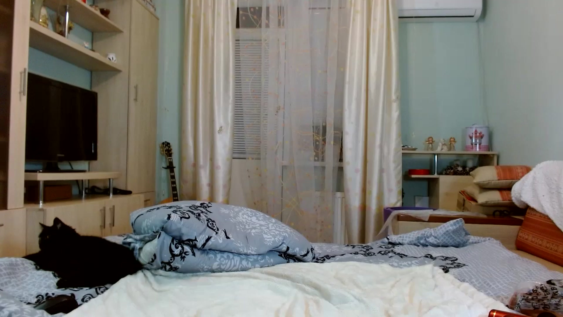Gallery image thumbnail from RockGoddesss's myfreecams stream on, 10/25/2023, 18:17 image 9 of 20