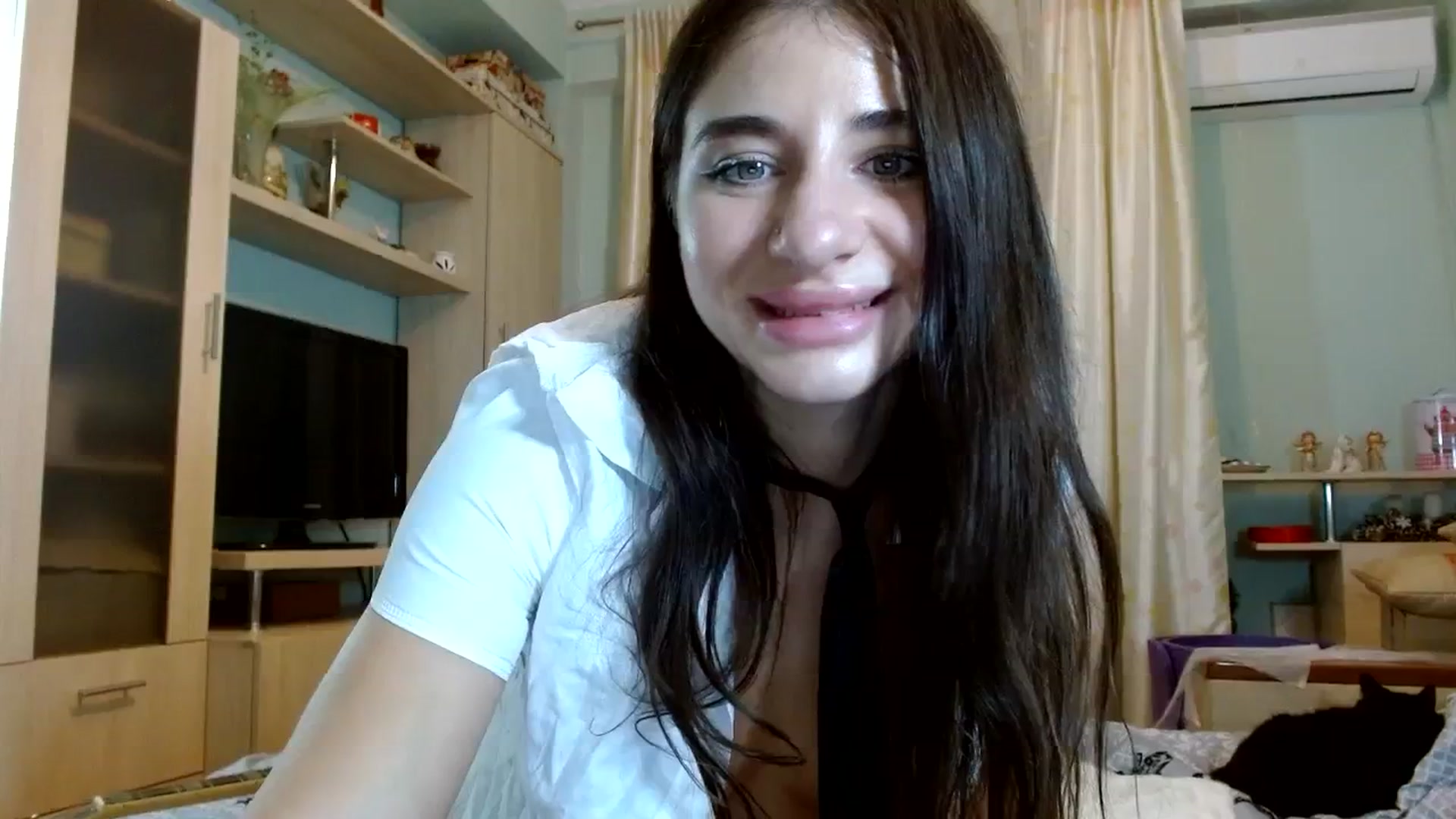 Gallery image thumbnail from RockGoddesss's myfreecams stream on, 10/26/2023, 18:56 image 12 of 20