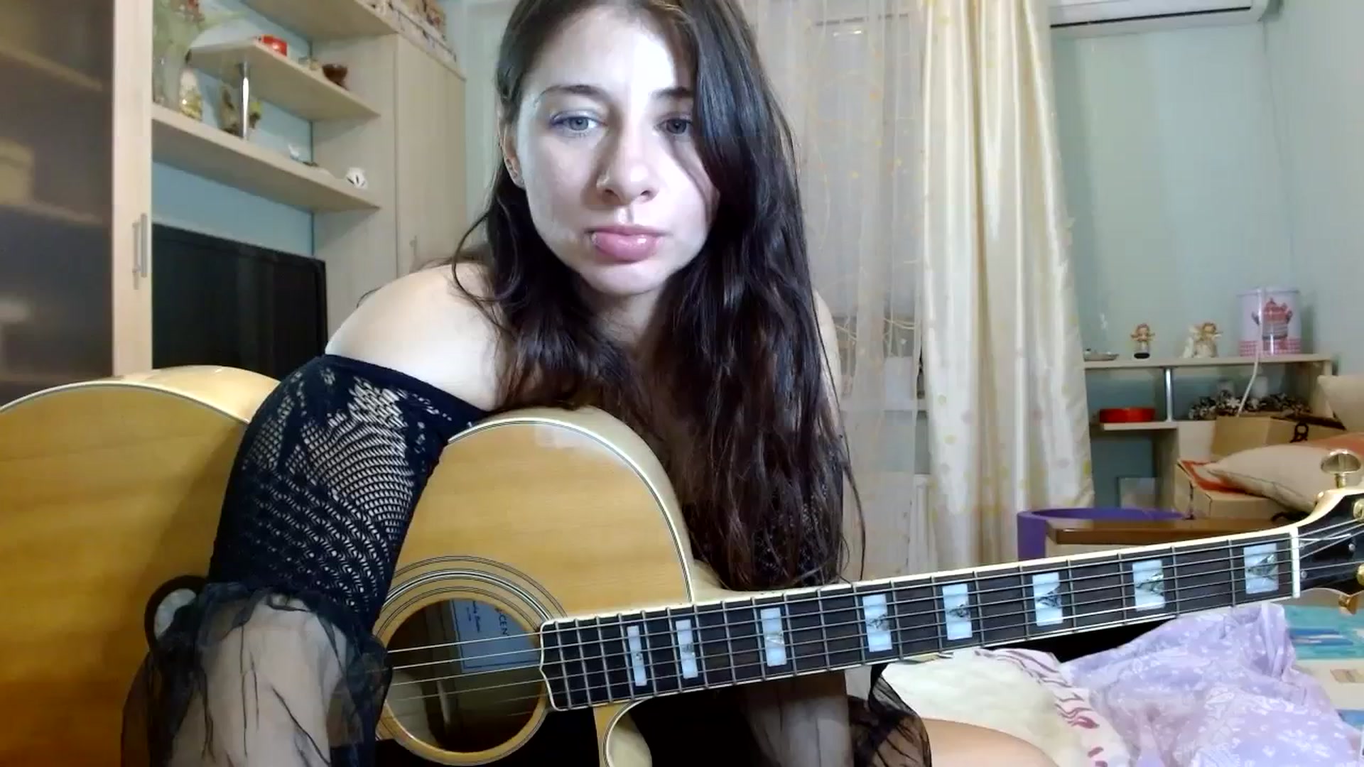 Gallery image thumbnail from RockGoddesss's myfreecams stream on, 11/15/2023, 19:14 image 1 of 20
