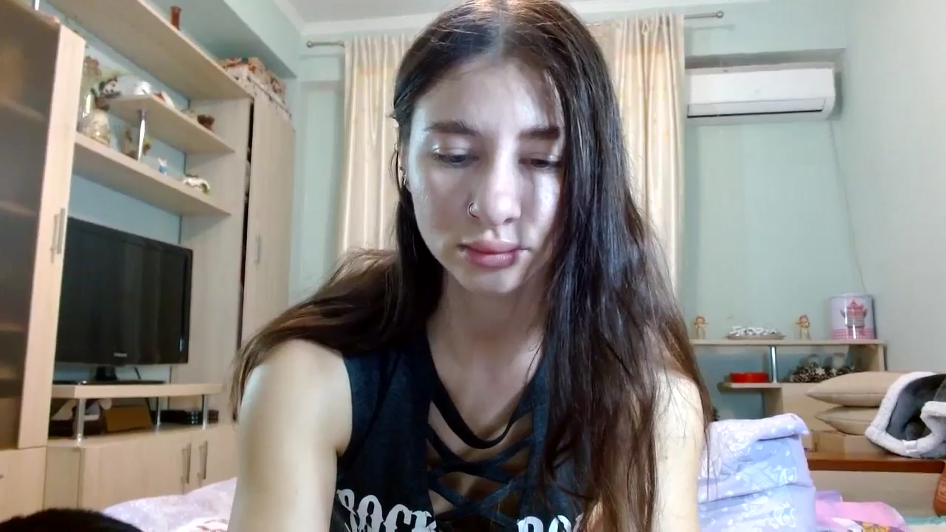 Gallery image thumbnail from RockGoddesss's myfreecams stream on, 04/22/2024, 18:39 image 13 of 20