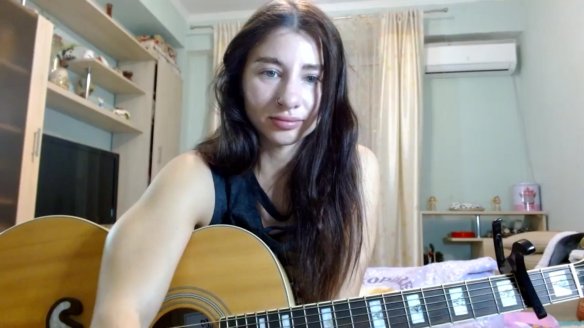 Gallery image thumbnail from RockGoddesss's myfreecams stream on, 04/22/2024, 18:39 image 3 of 20