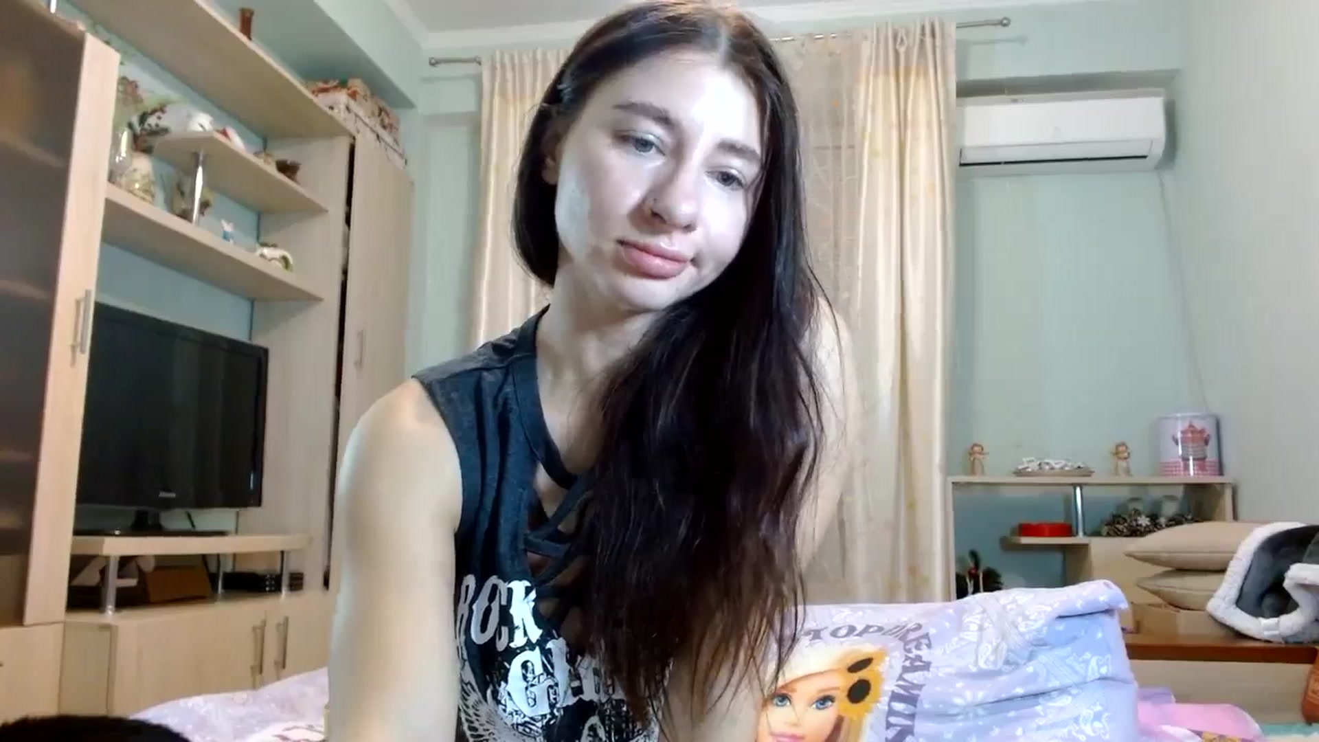 Gallery image thumbnail from RockGoddesss's myfreecams stream on, 04/22/2024, 18:39 image 12 of 20