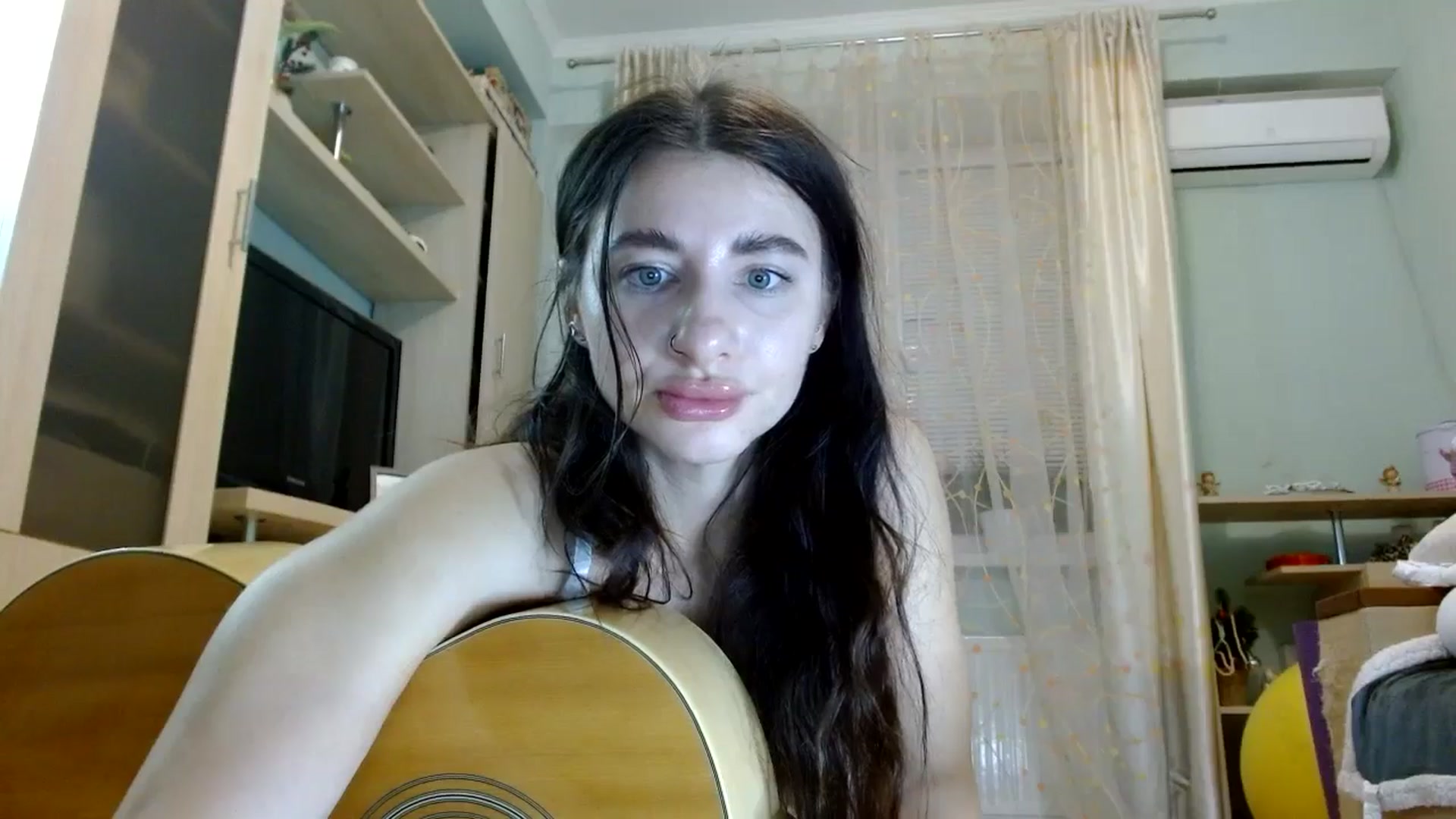 Gallery image thumbnail from RockGoddesss's myfreecams stream on, 04/27/2024, 19:17 image 3 of 20