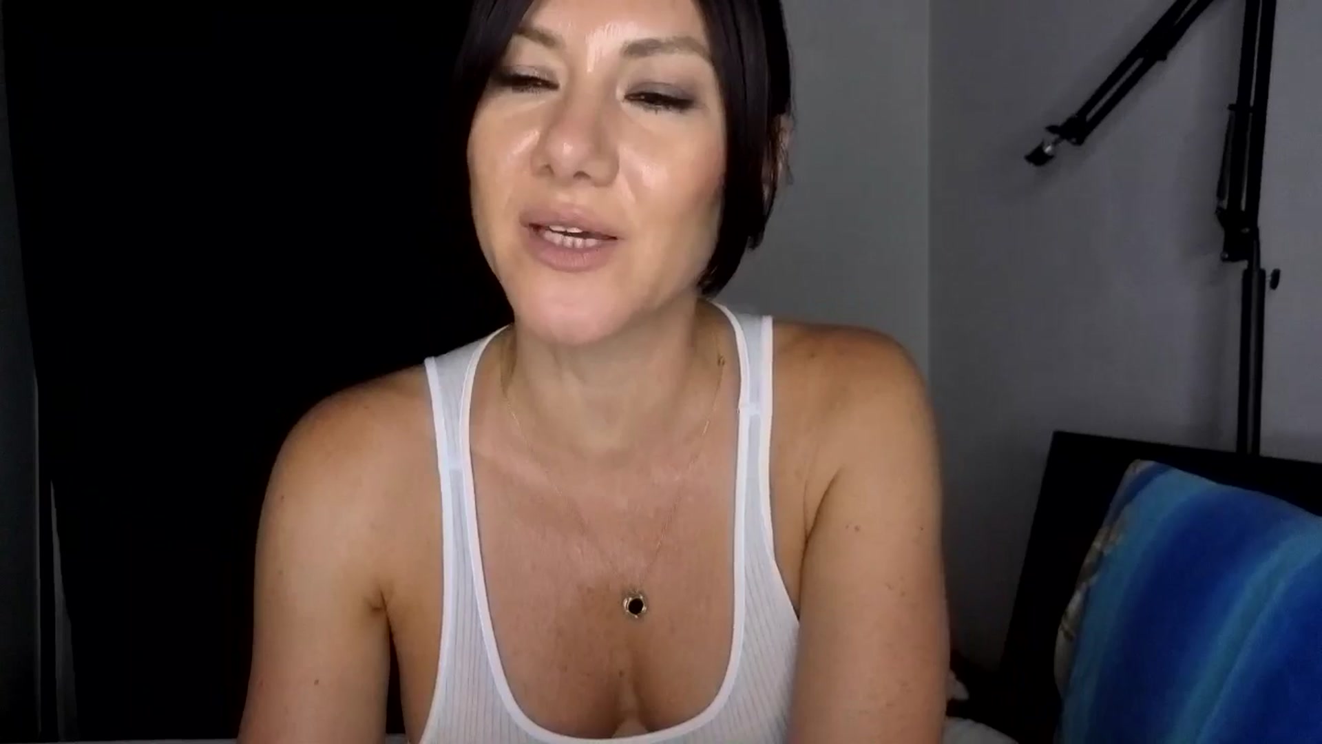 Gallery image thumbnail from RockPrincess's myfreecams stream on, 09/21/2025, 19:41 image 14 of 20